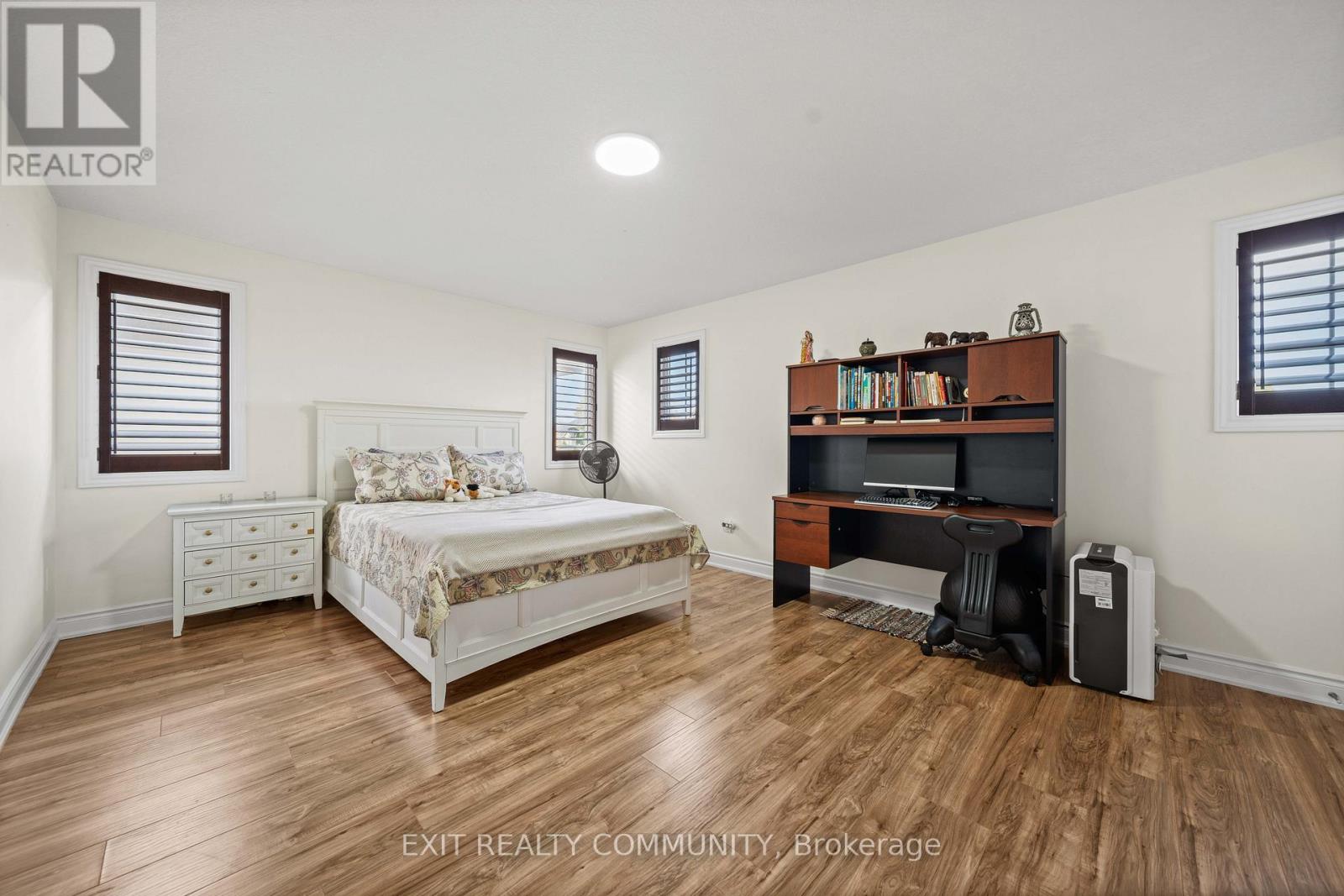 1803 Jubilee Drive, London North, Ontario  N6G 0H5 - Photo 17 - X13050974