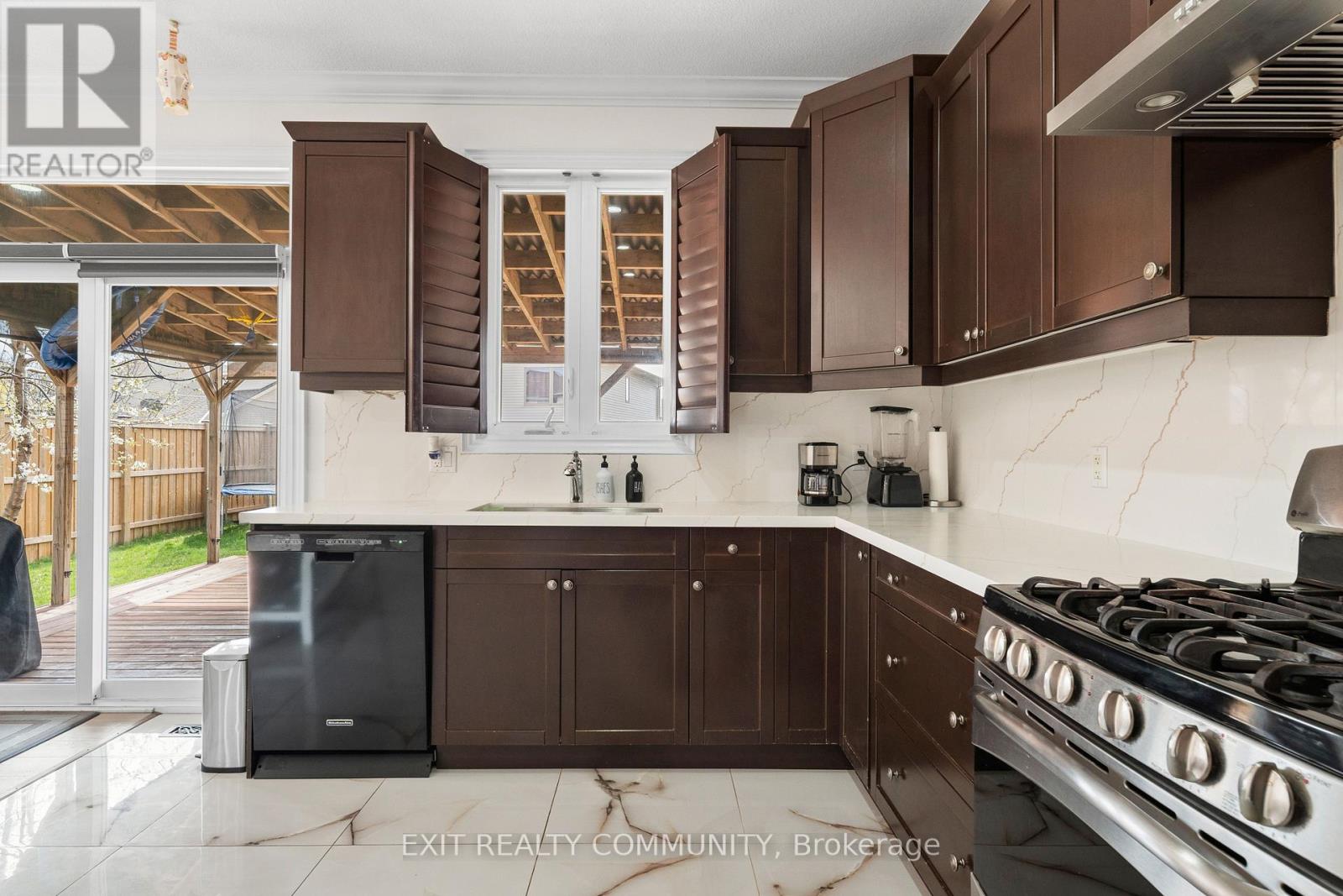 1803 Jubilee Drive, London North, Ontario  N6G 0H5 - Photo 7 - X13050974