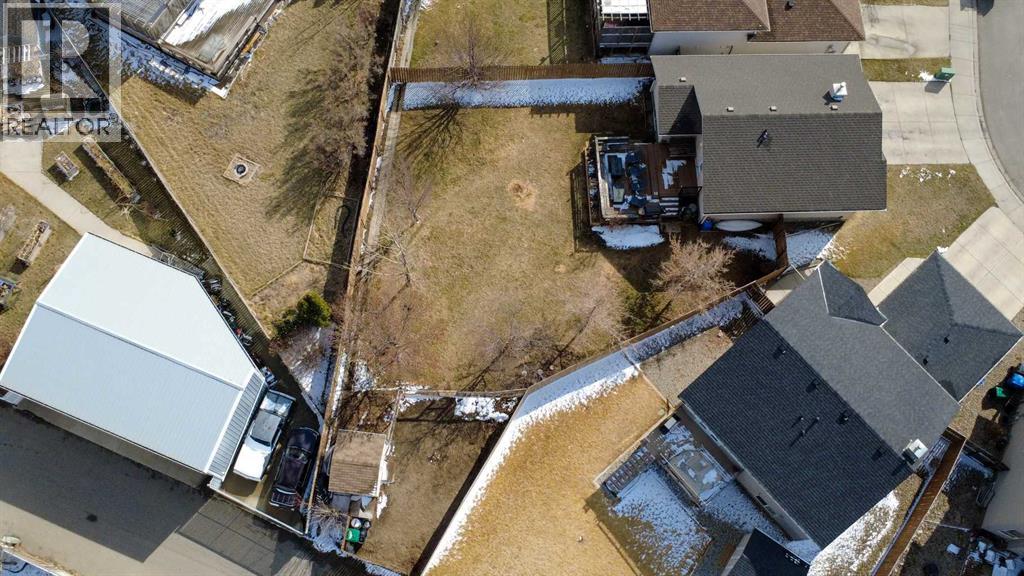 182 Heritage Court W, Lethbridge, Alberta  T1K 7Y5 - Photo 2 - A2298143