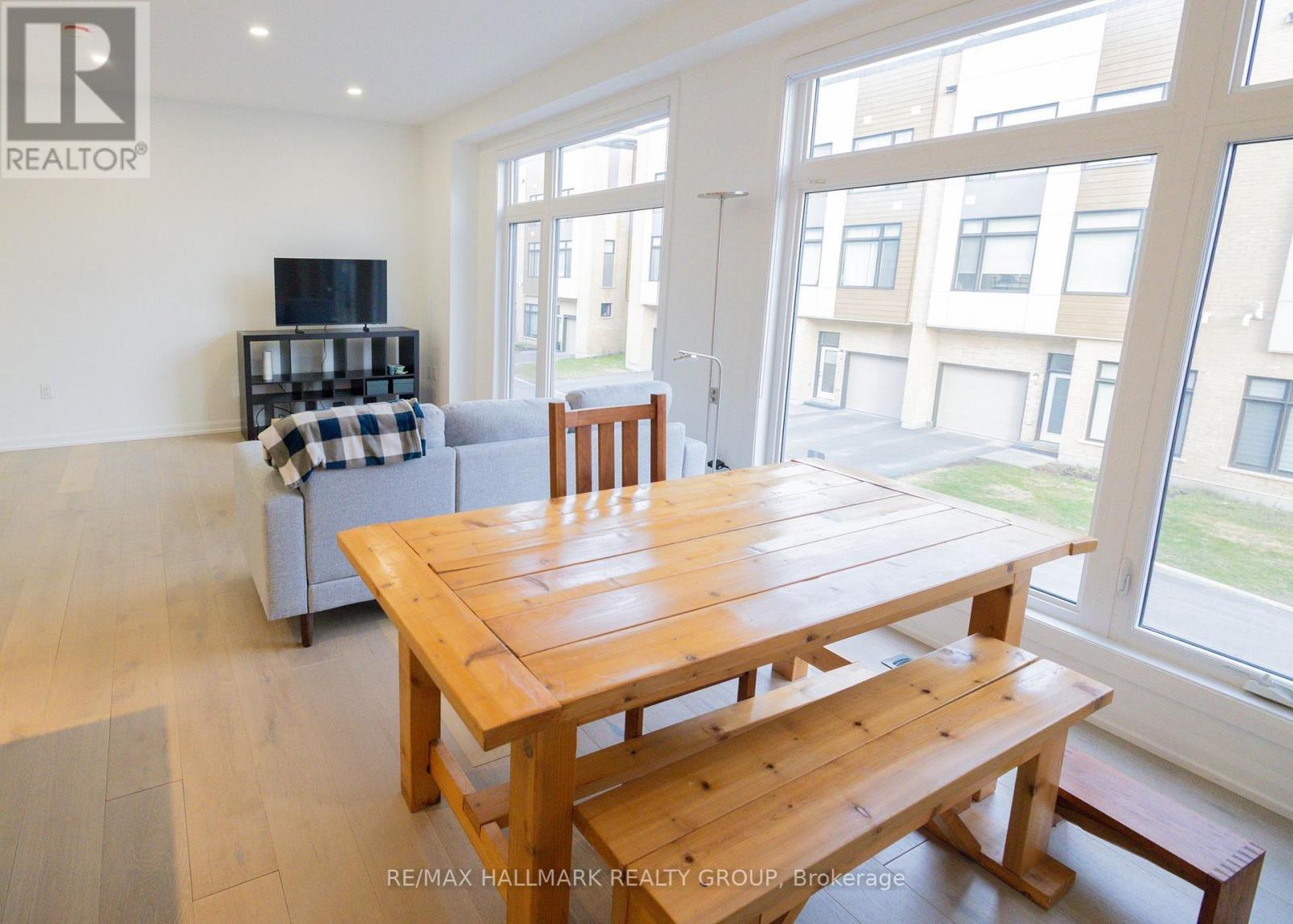 55 Cherry Blossom Private Private W, Ottawa, Ontario  K2H 0C4 - Photo 9 - X13050960