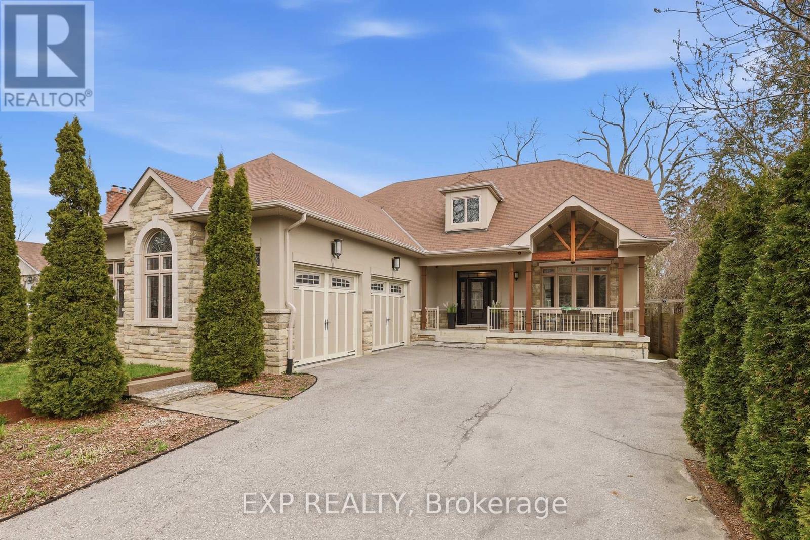 583 PARK CRESCENT, Pickering, Ontario