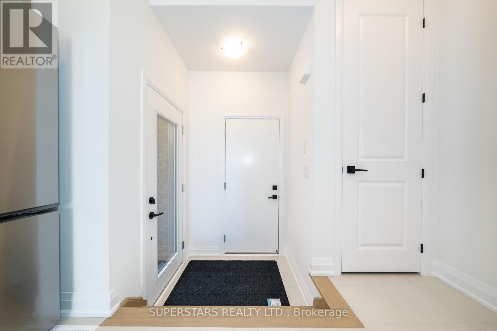 26-1 Ranch Terrace, Barrie, Ontario  L9J 0Y3 - Photo 2 - S13050954