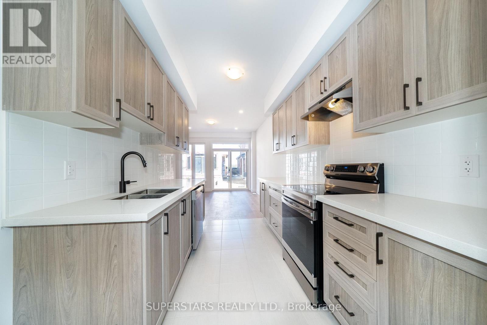 26-1 Ranch Terrace, Barrie, Ontario  L9J 0Y3 - Photo 3 - S13050954