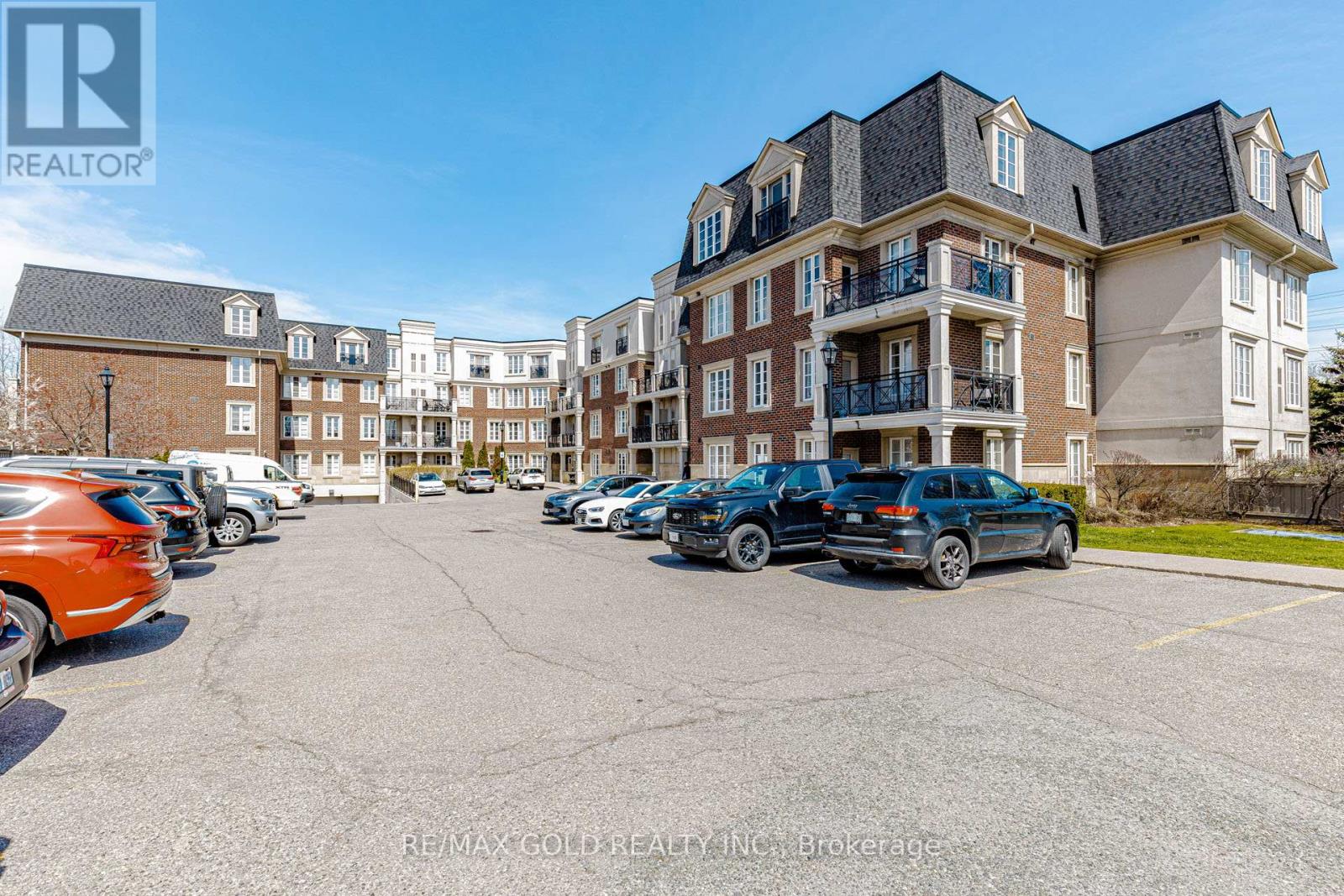 223 - 3351 CAWTHRA ROAD, Mississauga, Ontario