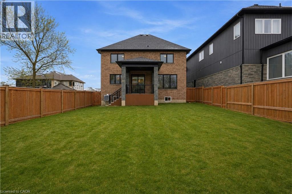 7 Bartlett Avenue, Grimsby, Ontario  L3M 5N7 - Photo 46 - 40807939