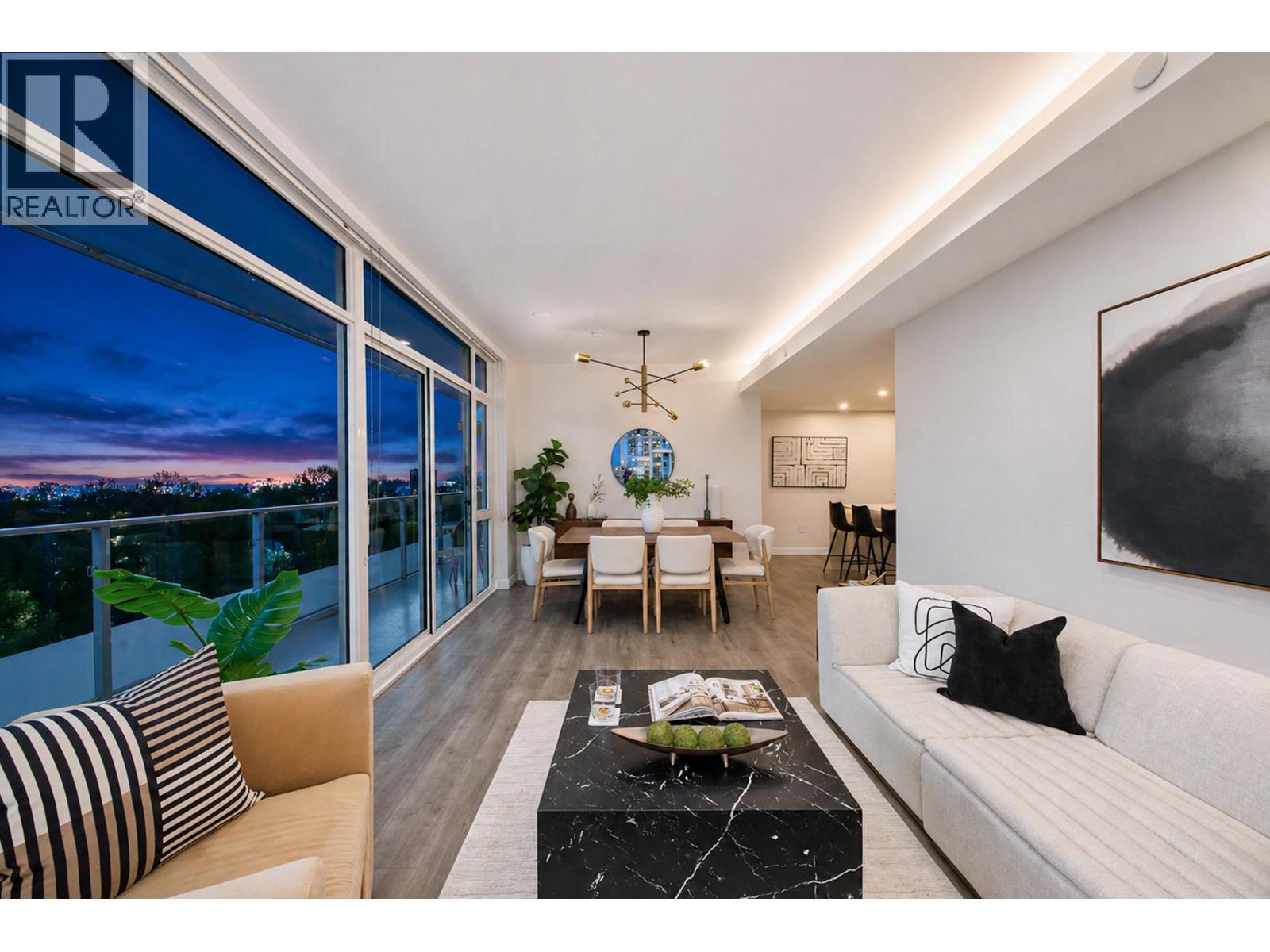 1104 200 Klahanie Court, West Vancouver, British Columbia  V7P 0E4 - Photo 2 - R3116234