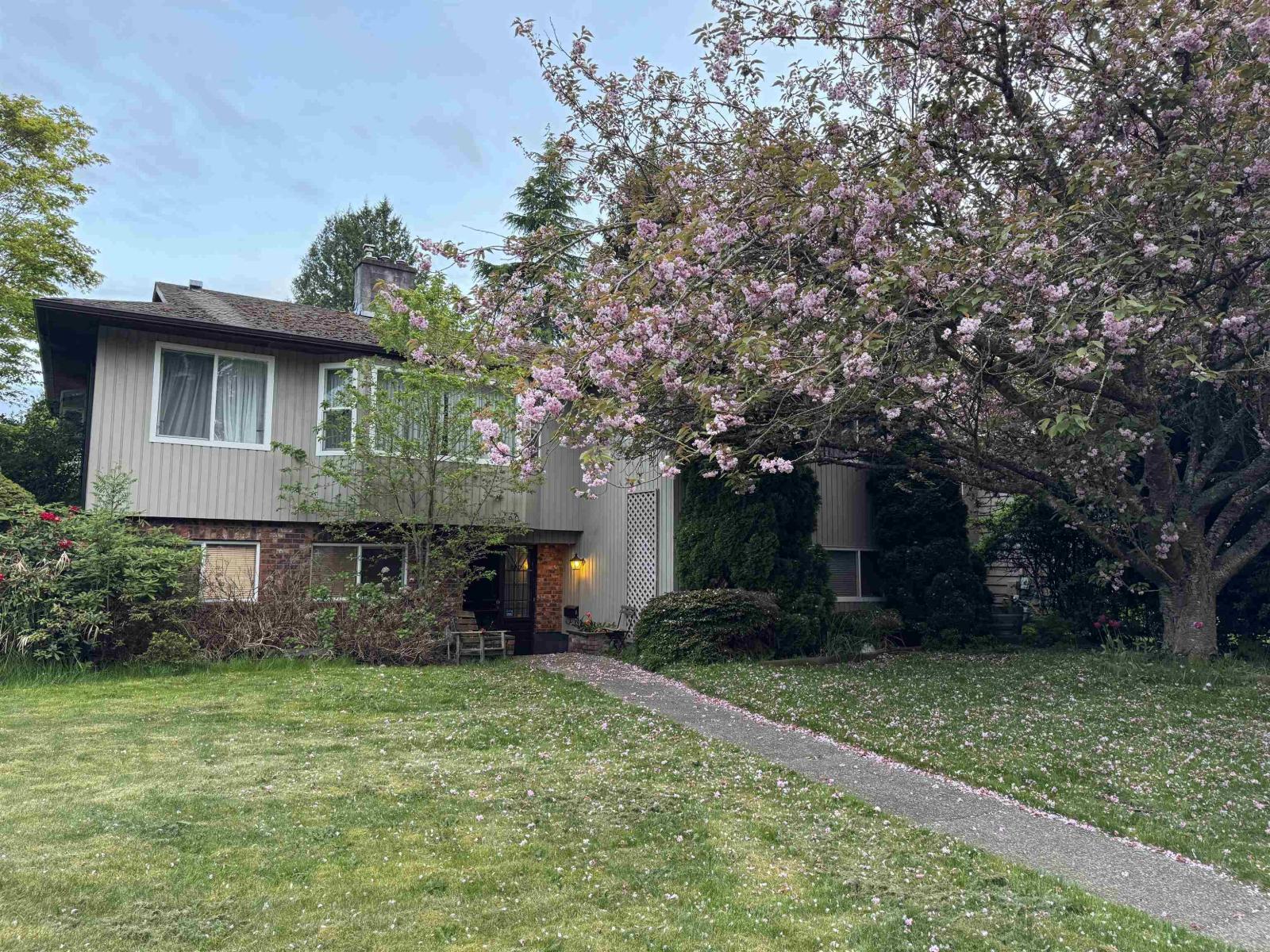 12690 26 Avenue, Surrey, British Columbia  V4A 5R7 - Photo 2 - R3116429