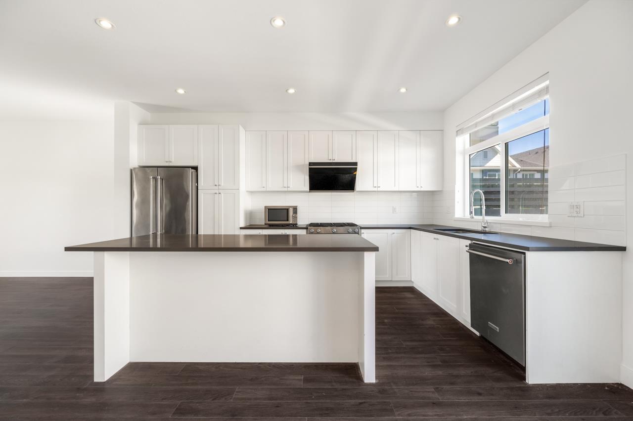 56 16678 25 Avenue, Surrey, British Columbia  V3Z 0Z2 - Photo 3 - R3115587