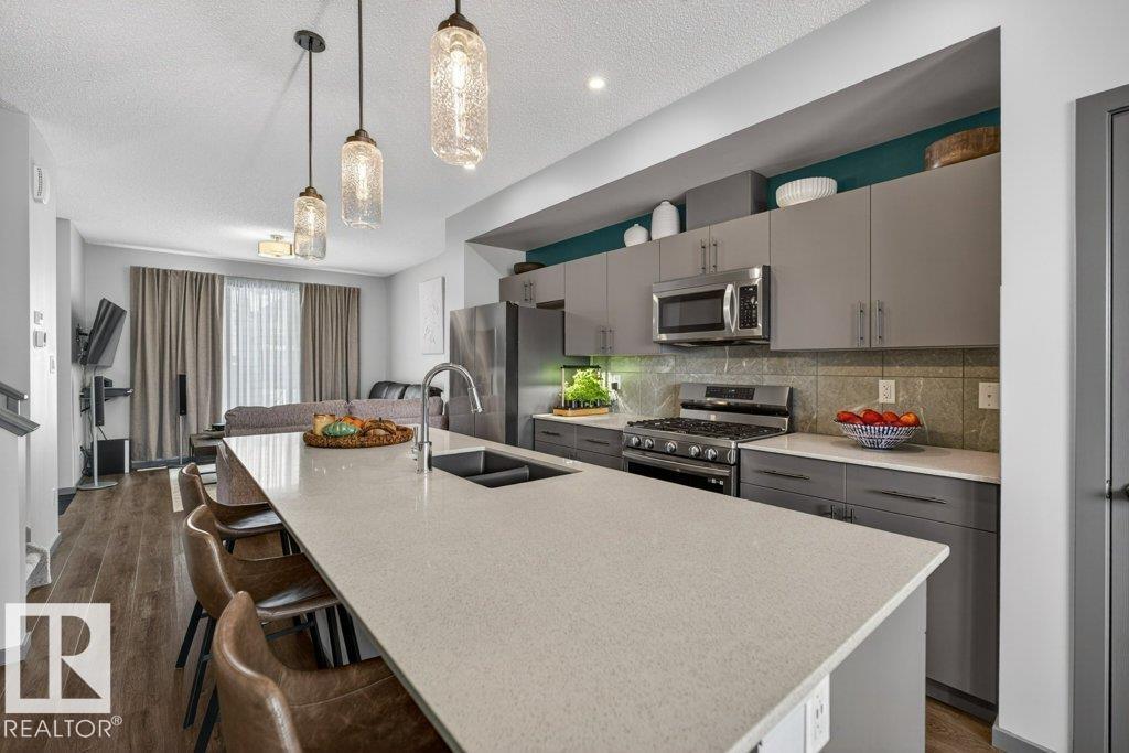 2405 Trumpeter Wy Nw, Edmonton, Alberta  T5S 0R8 - Photo 16 - E4484435