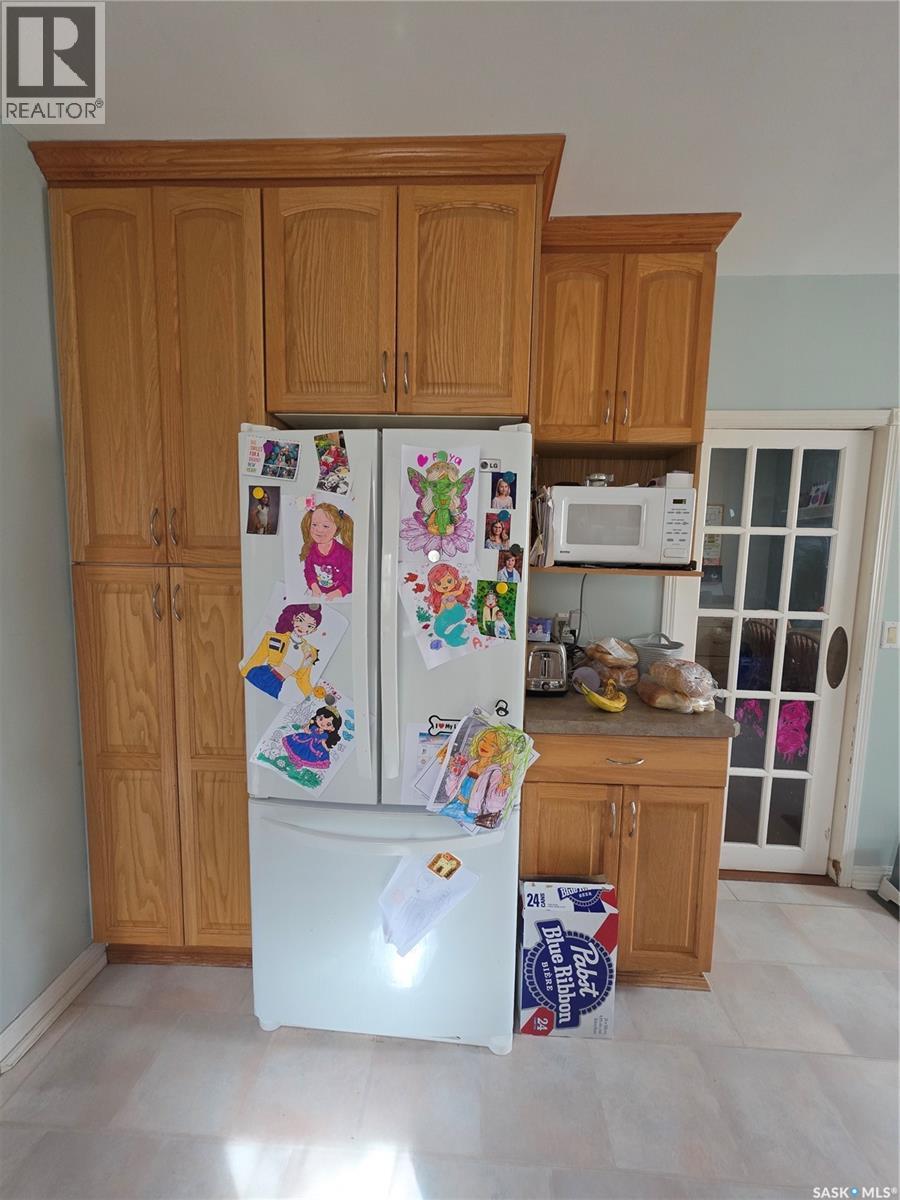 905 2nd Street, Estevan, Saskatchewan  S4A 0L3 - Photo 11 - SK034051