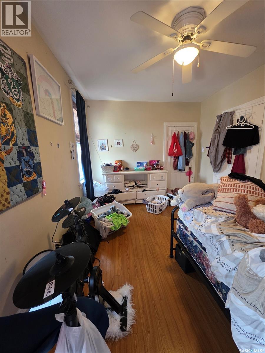 905 2nd Street, Estevan, Saskatchewan  S4A 0L3 - Photo 19 - SK034051