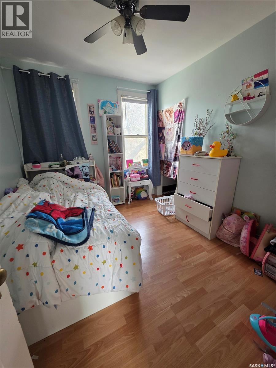 905 2nd Street, Estevan, Saskatchewan  S4A 0L3 - Photo 24 - SK034051