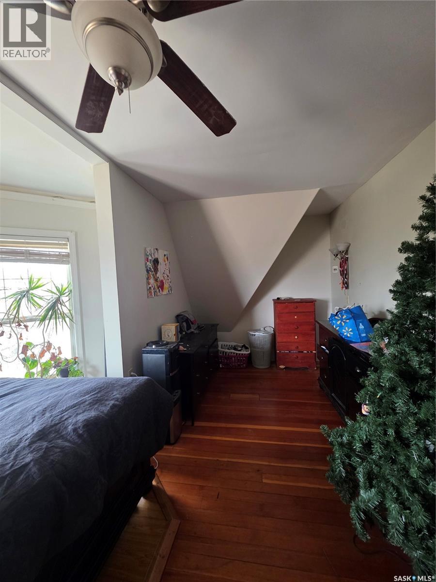 905 2nd Street, Estevan, Saskatchewan  S4A 0L3 - Photo 26 - SK034051