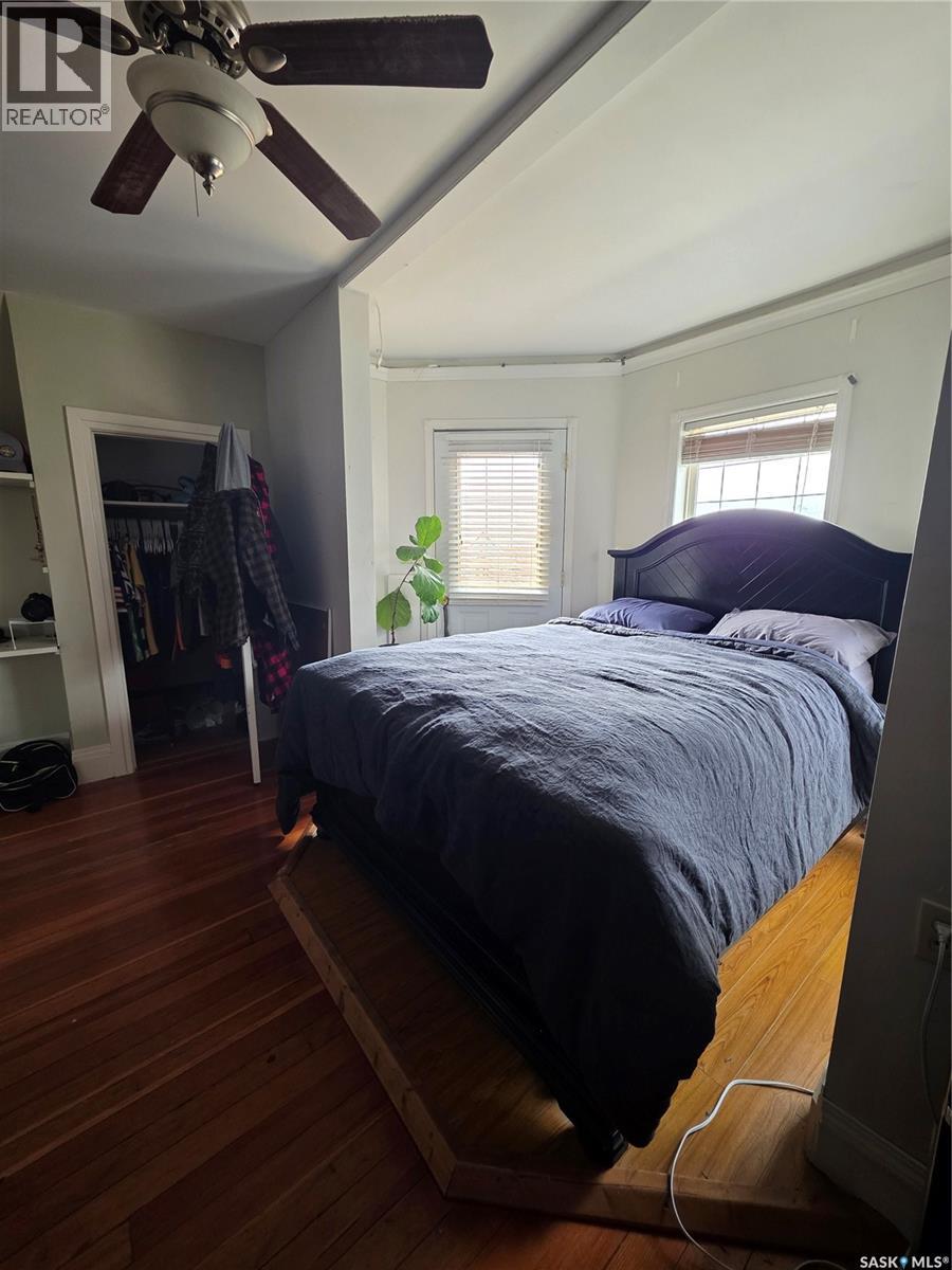 905 2nd Street, Estevan, Saskatchewan  S4A 0L3 - Photo 28 - SK034051