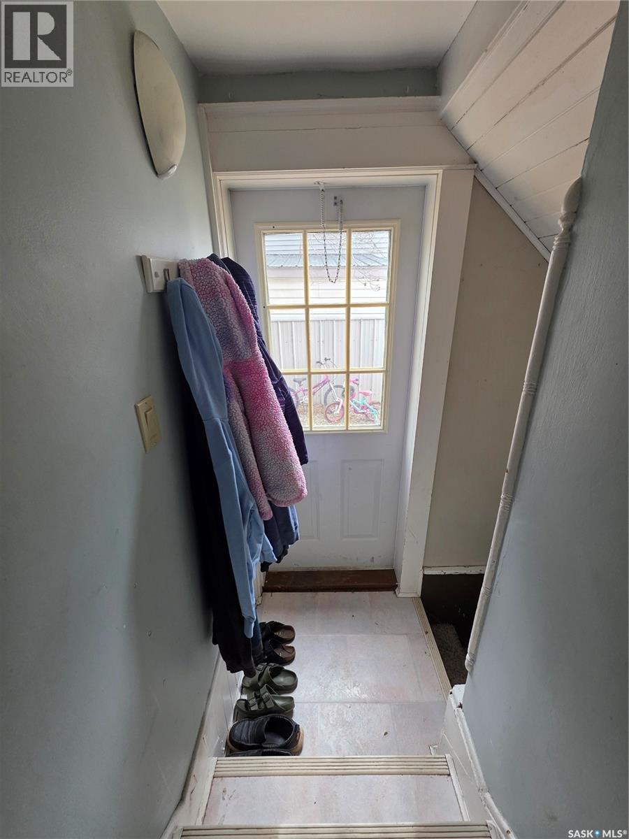 905 2nd Street, Estevan, Saskatchewan  S4A 0L3 - Photo 31 - SK034051