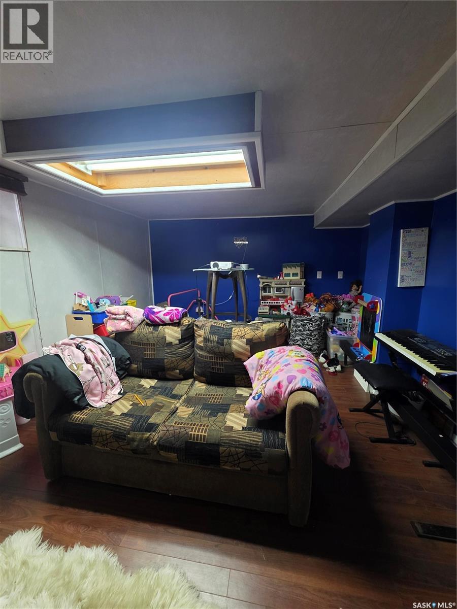 905 2nd Street, Estevan, Saskatchewan  S4A 0L3 - Photo 34 - SK034051