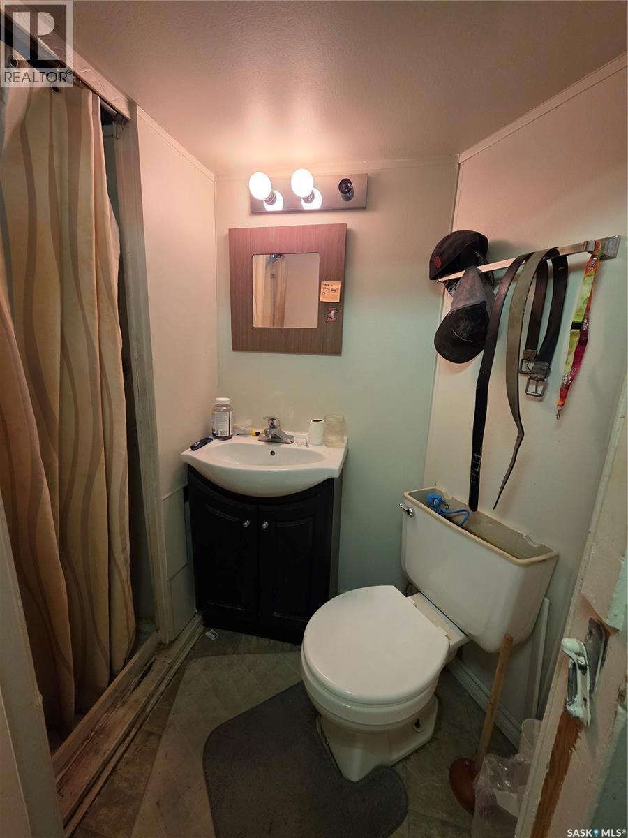905 2nd Street, Estevan, Saskatchewan  S4A 0L3 - Photo 37 - SK034051