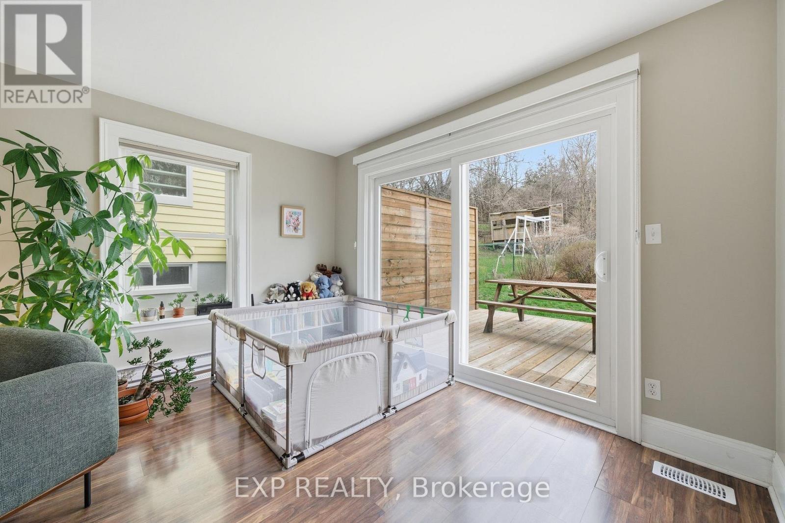 17 Cumberland Street, Prince Edward County, Ontario  K0K 2T0 - Photo 11 - X13051012