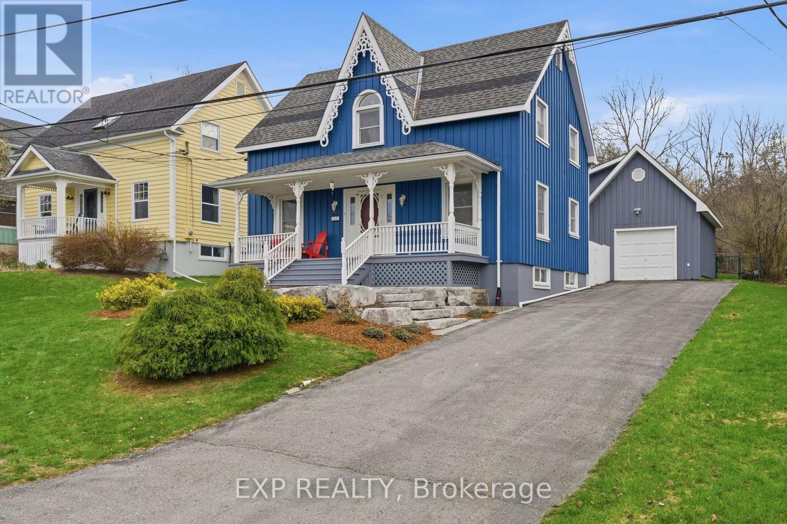 17 Cumberland Street, Prince Edward County, Ontario  K0K 2T0 - Photo 2 - X13051012