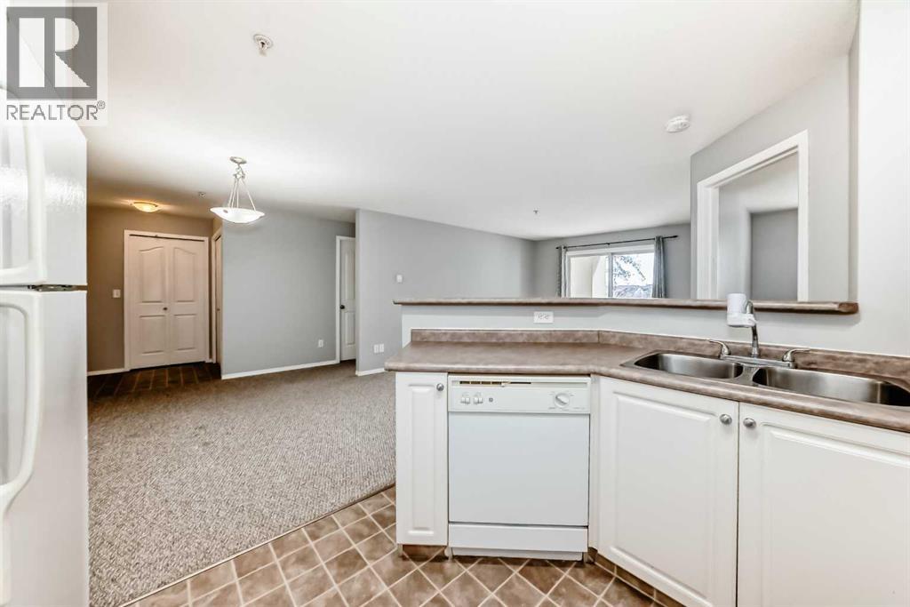 1206, 12a Ironside Street, Red Deer, Alberta  T4S 3G8 - Photo 4 - A2302801