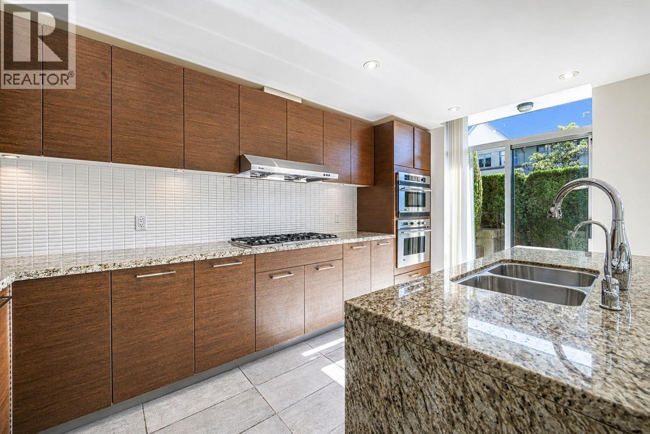 110 6018 Iona Drive, Vancouver, British Columbia  V6T 2L1 - Photo 4 - R3116468