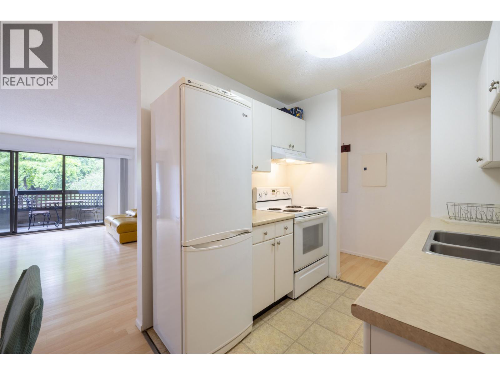 203 1195 Pipeline Road, Coquitlam, British Columbia  V3B 6J5 - Photo 11 - R3116396