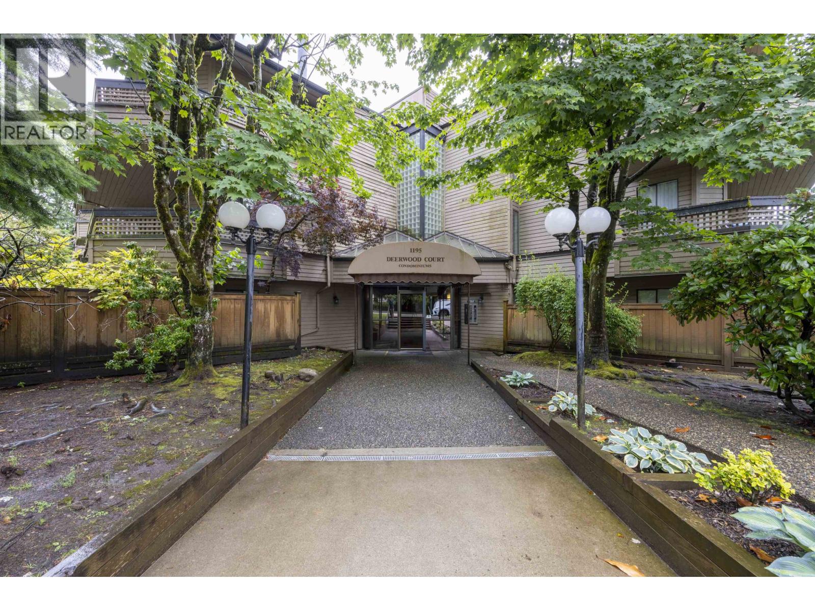 203 1195 Pipeline Road, Coquitlam, British Columbia  V3B 6J5 - Photo 2 - R3116396