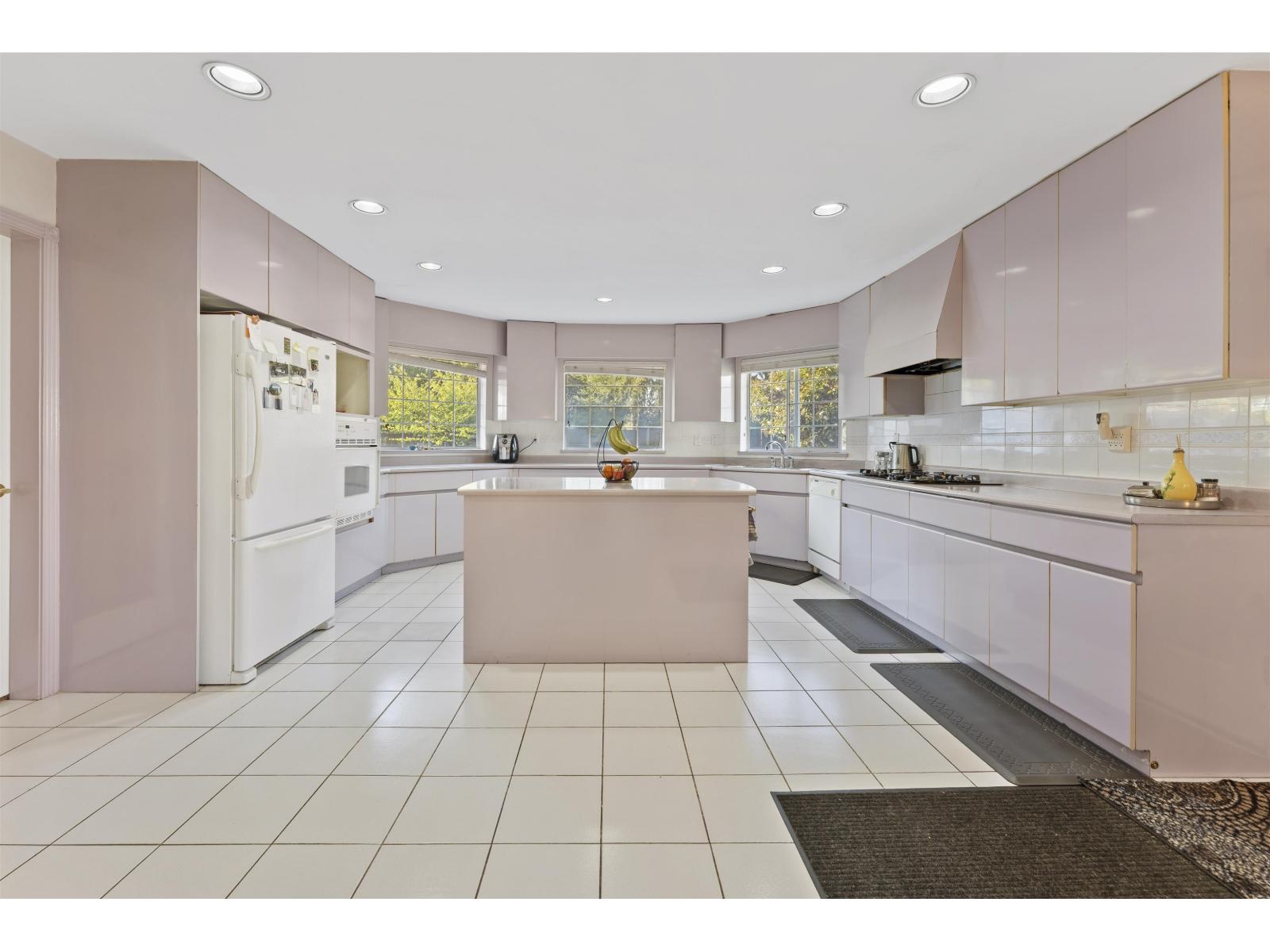 5748 126 Street, Surrey, British Columbia  V3X 3G8 - Photo 12 - R3116156