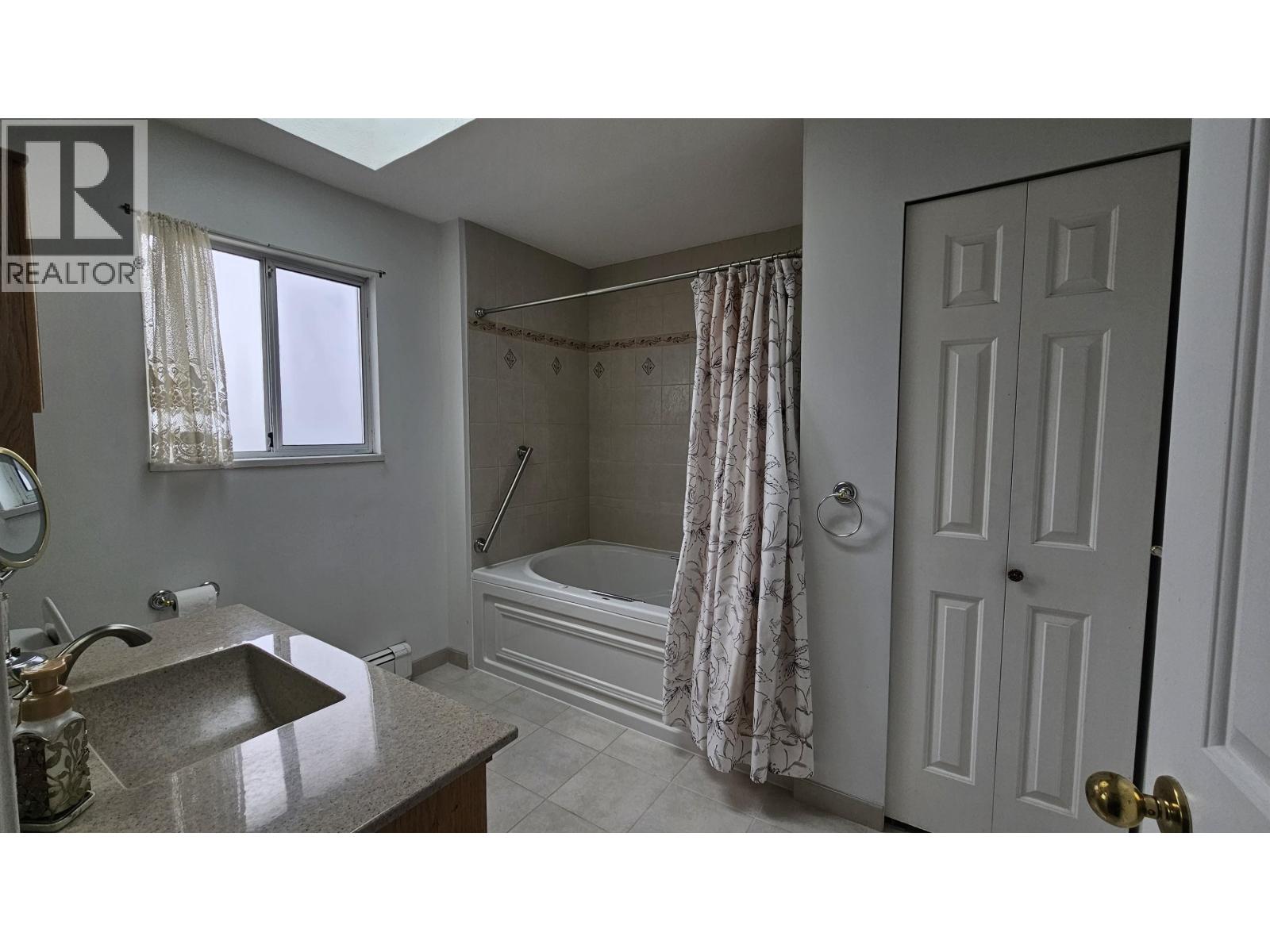 1308 E 62nd Avenue, Vancouver, British Columbia  V5X 2H5 - Photo 15 - R3114413