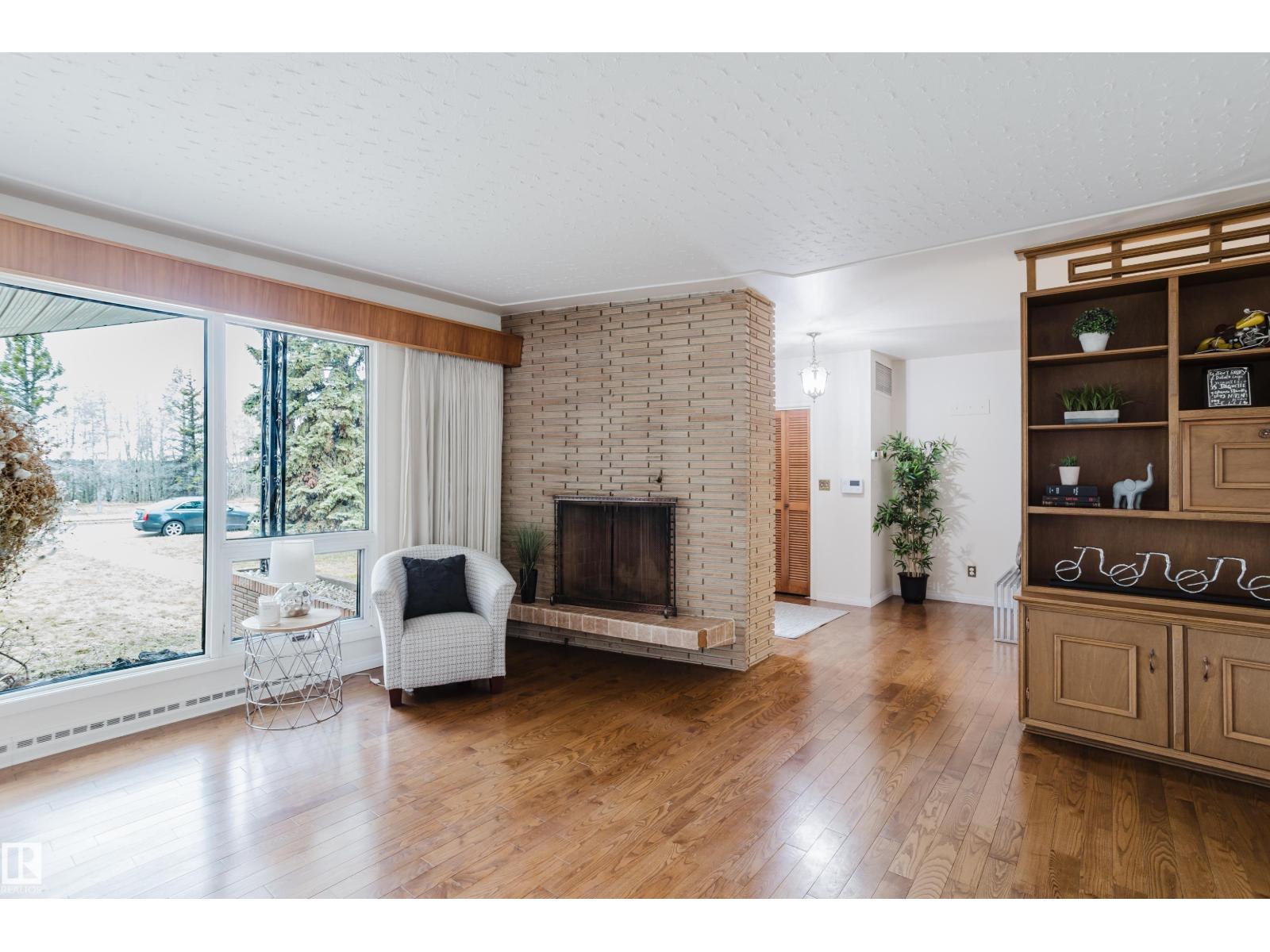 7907 Saskatchewan Dr Nw, Edmonton, Alberta  T6G 2L3 - Photo 10 - E4484436