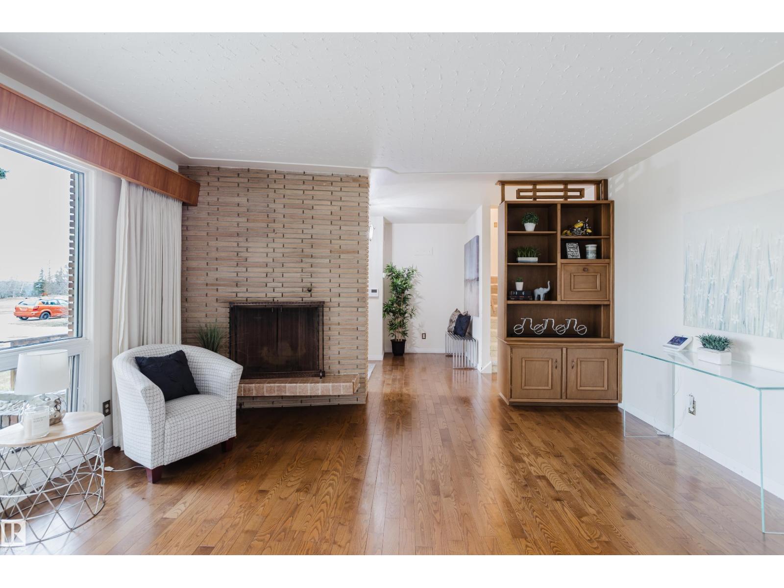 7907 Saskatchewan Dr Nw, Edmonton, Alberta  T6G 2L3 - Photo 11 - E4484436