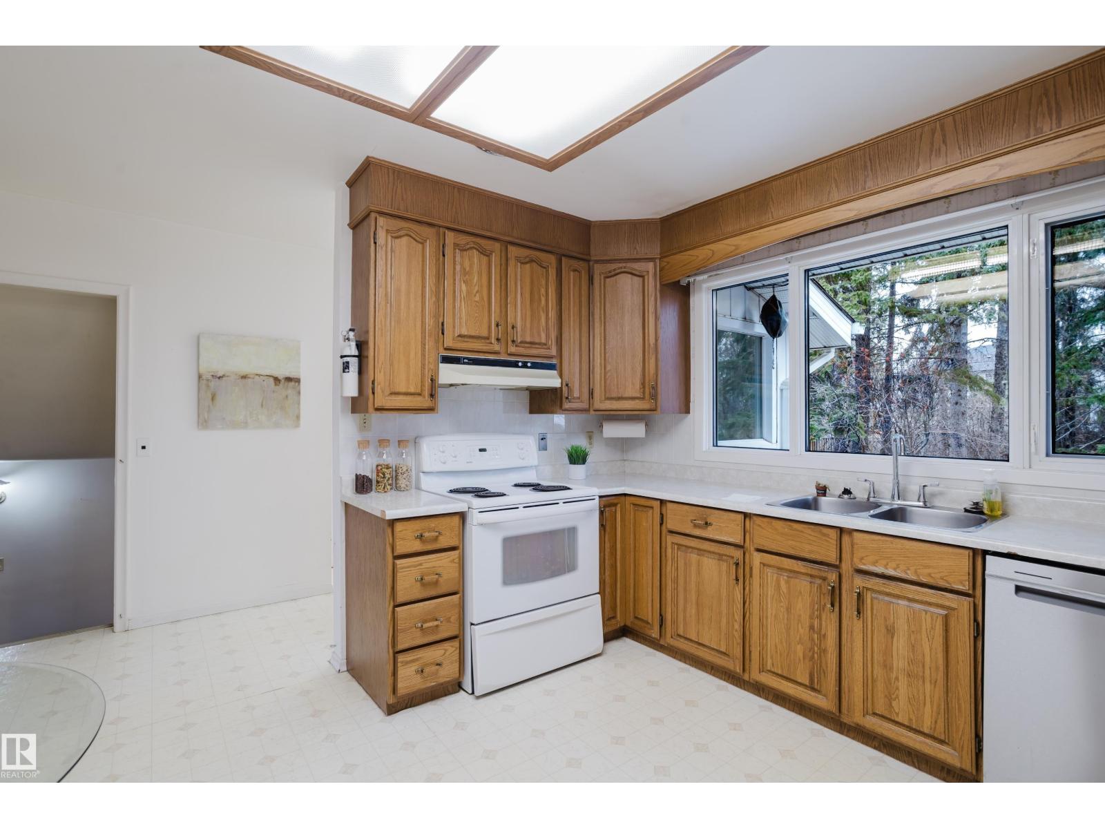 7907 Saskatchewan Dr Nw, Edmonton, Alberta  T6G 2L3 - Photo 16 - E4484436