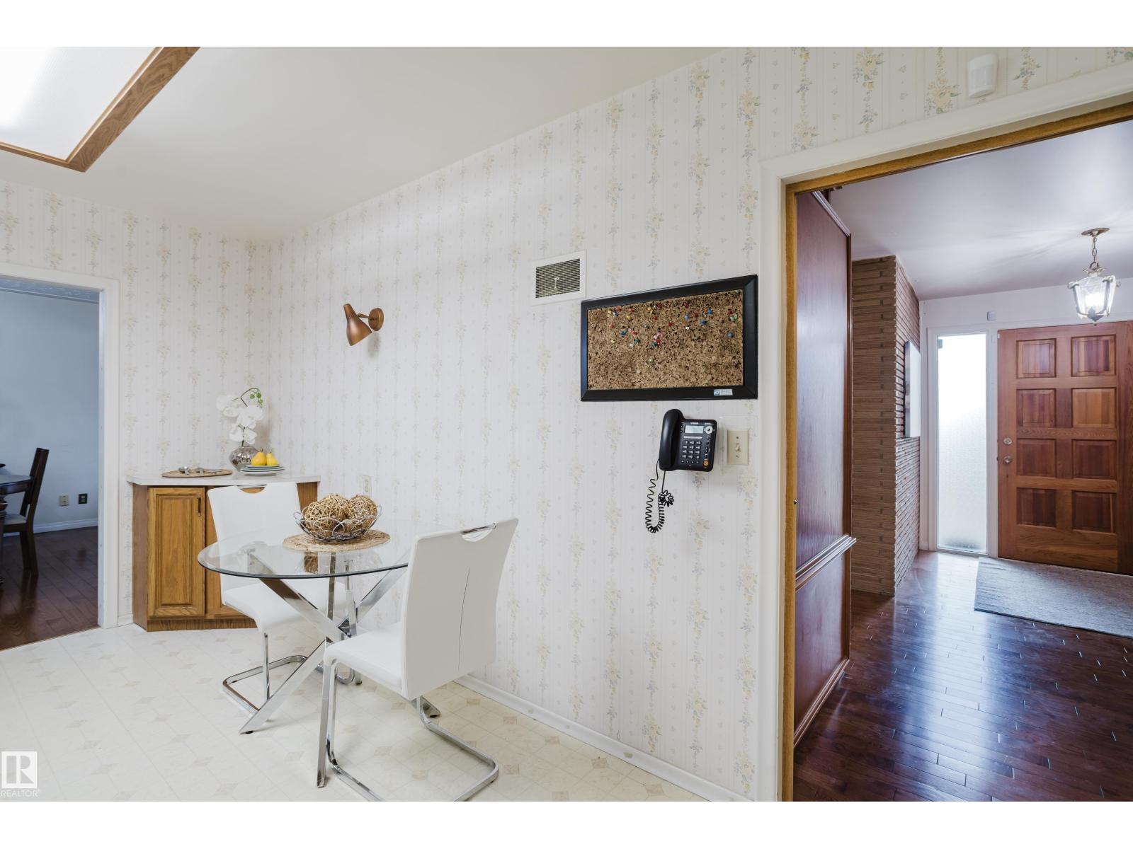 7907 Saskatchewan Dr Nw, Edmonton, Alberta  T6G 2L3 - Photo 22 - E4484436