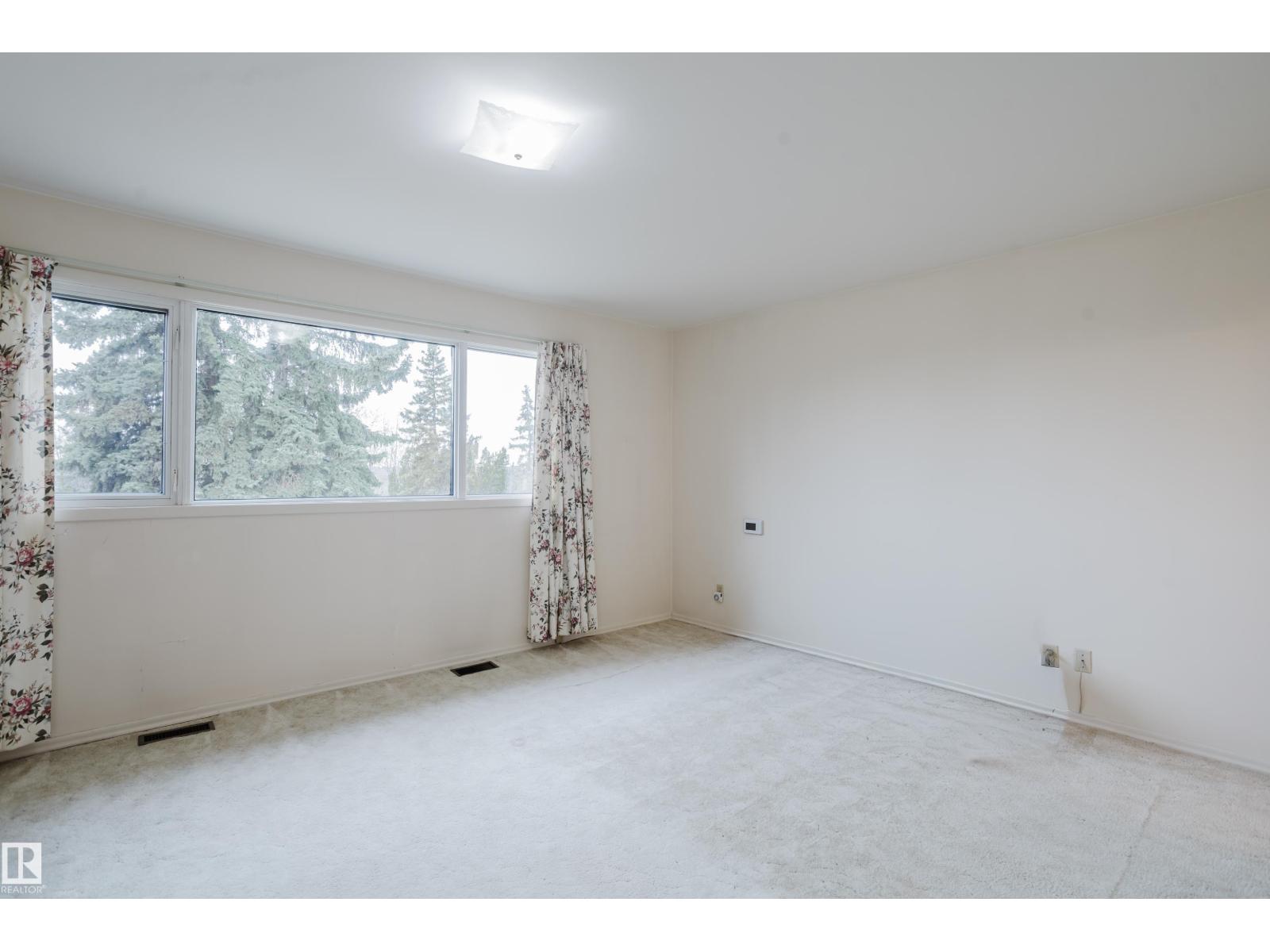 7907 Saskatchewan Dr Nw, Edmonton, Alberta  T6G 2L3 - Photo 29 - E4484436