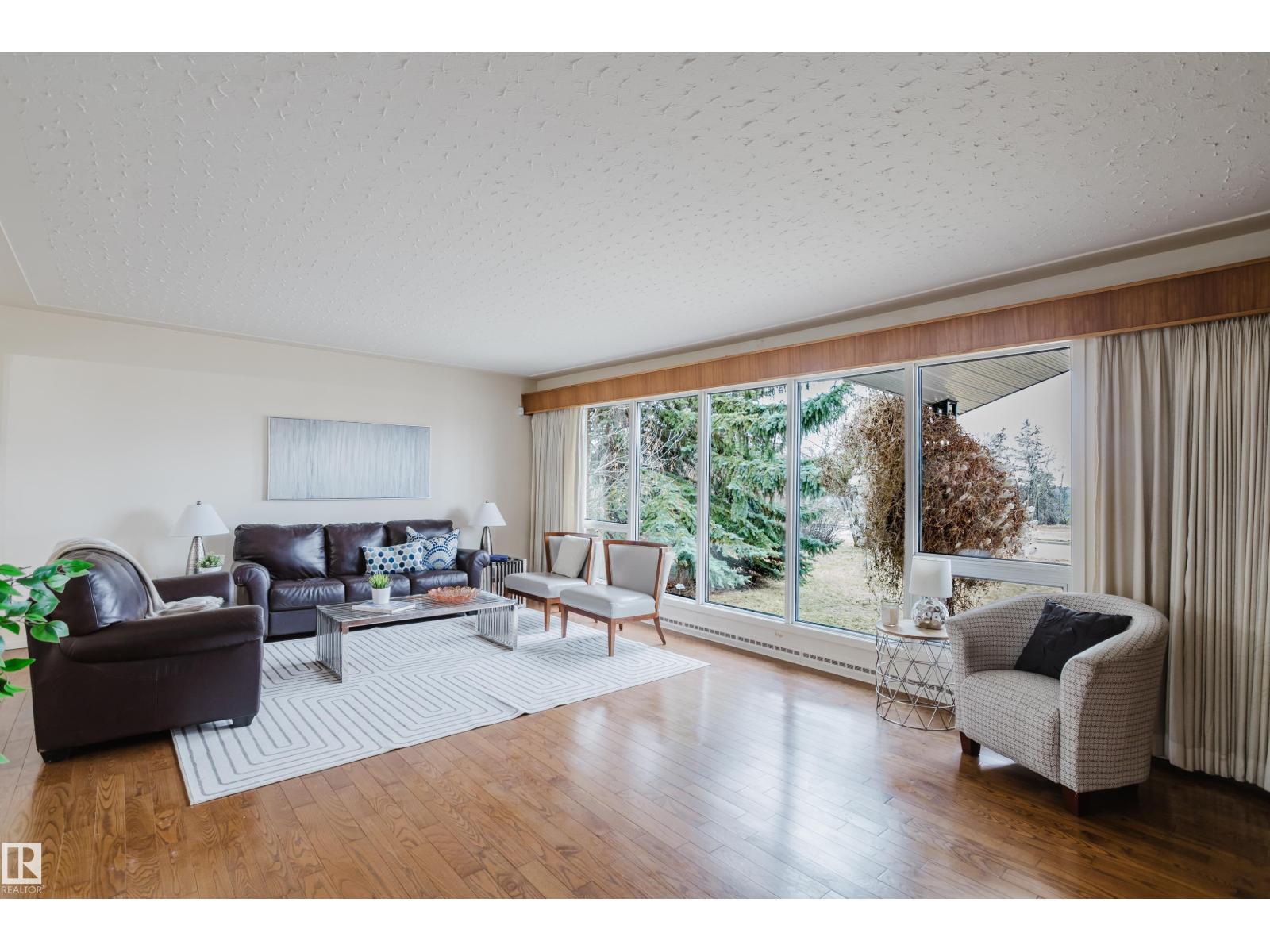 7907 Saskatchewan Dr Nw, Edmonton, Alberta  T6G 2L3 - Photo 6 - E4484436