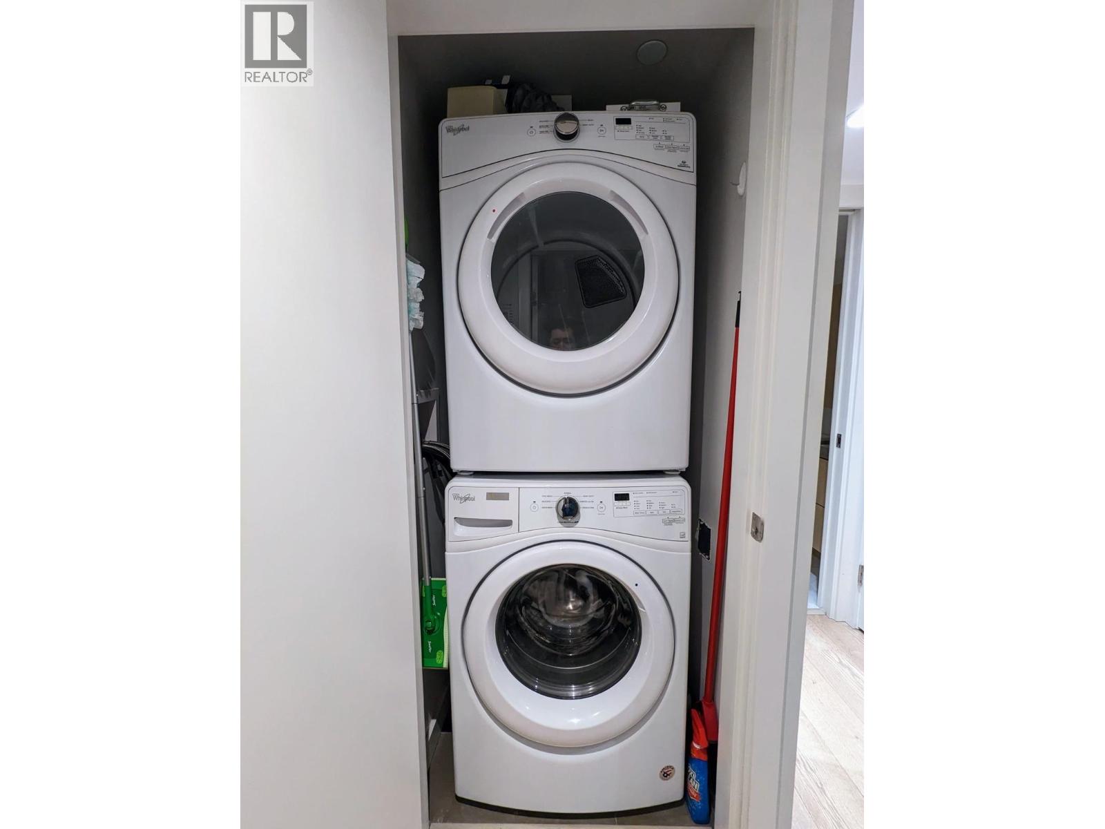 2004 8189 Cambie Street, Vancouver, British Columbia  V6P 0G6 - Photo 12 - R3116262