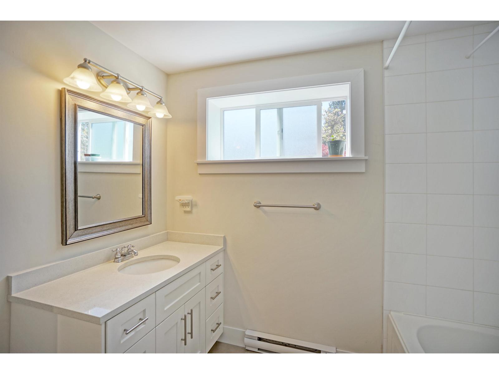 15125 Canary Drive, Surrey, British Columbia  V3R 4V4 - Photo 24 - R3116368