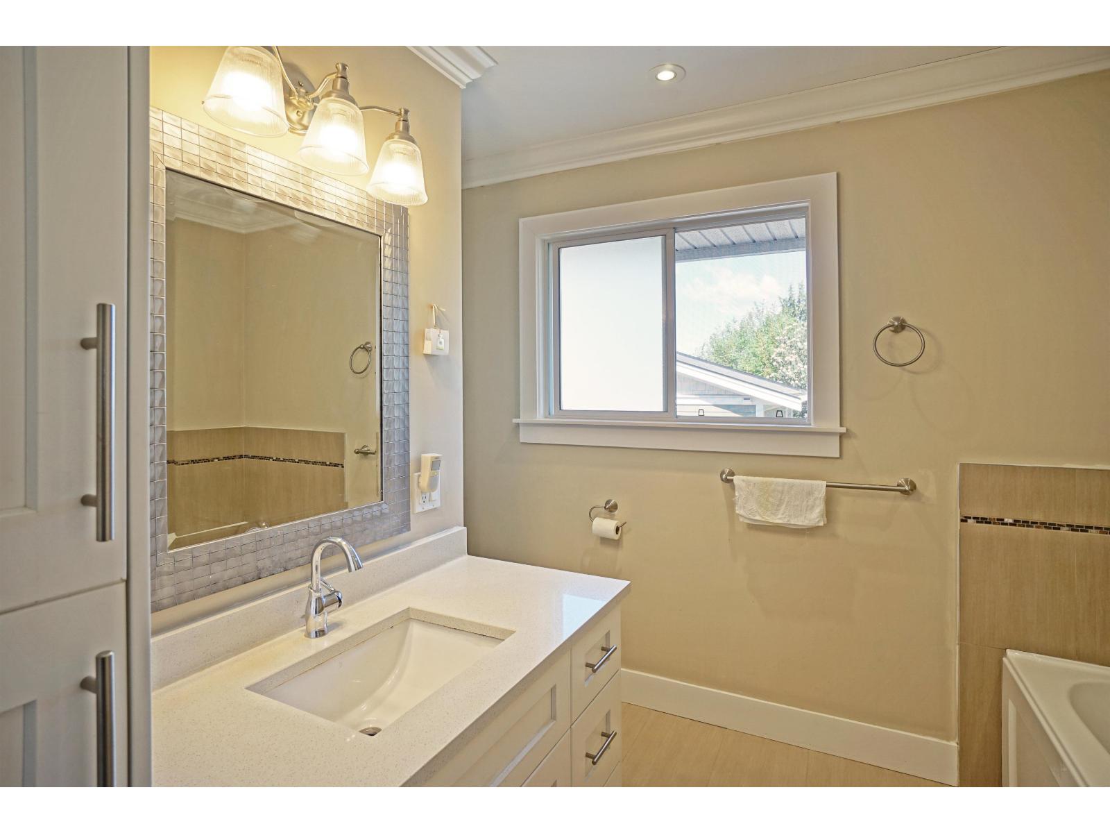 15125 Canary Drive, Surrey, British Columbia  V3R 4V4 - Photo 17 - R3116368