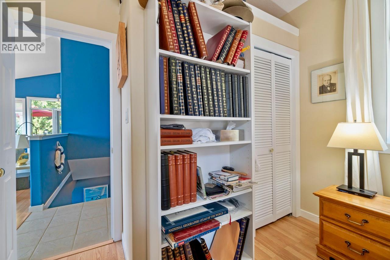 7660 Lichen Road, Anglemont, British Columbia  V0E 1M8 - Photo 27 - 10384254