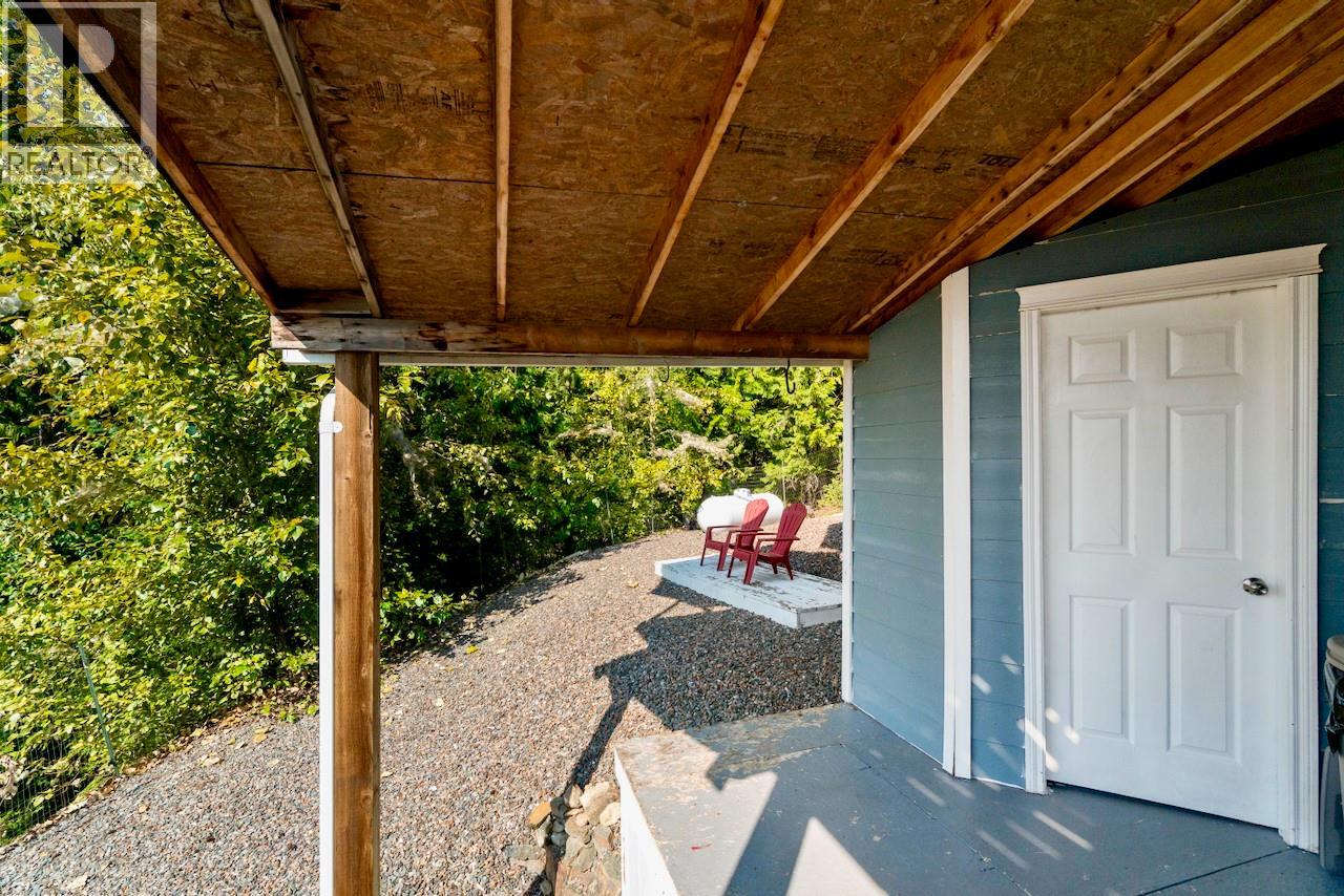 7660 Lichen Road, Anglemont, British Columbia  V0E 1M8 - Photo 47 - 10384254