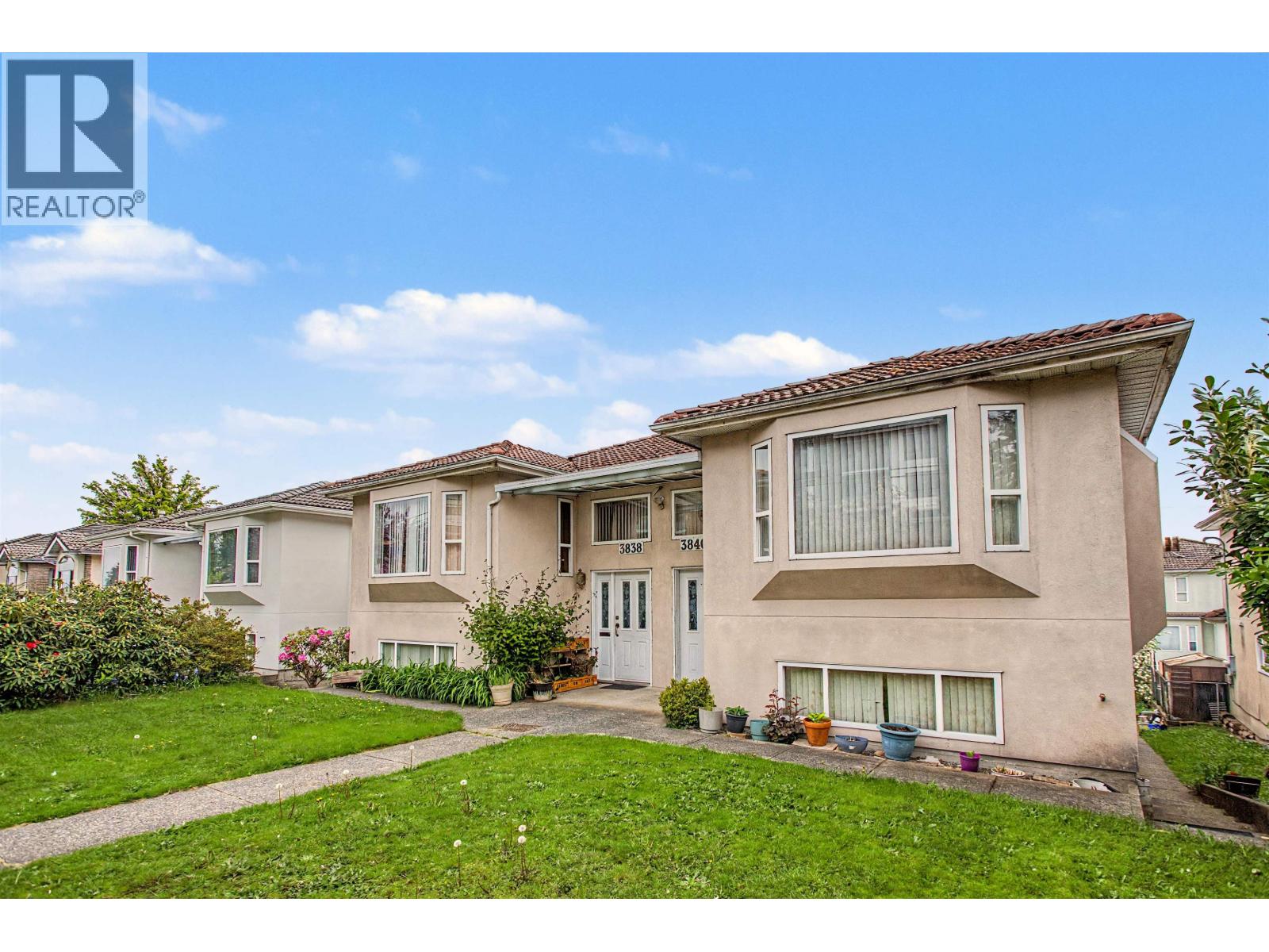 3838-3840 Fraser Street, Vancouver, British Columbia  V5V 4E2 - Photo 3 - R3116050