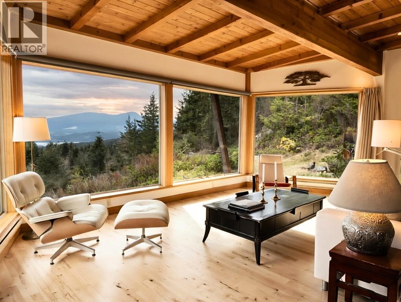 1301 SUNSET ROAD, Bowen Island, British Columbia