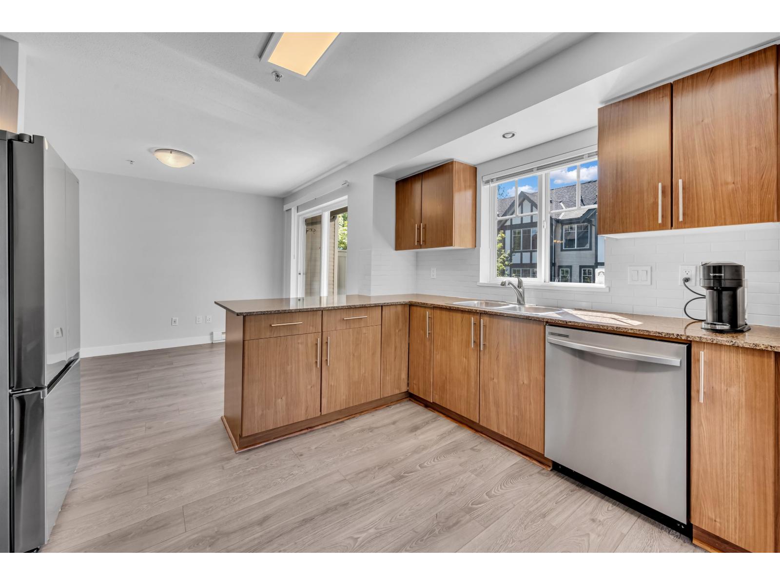 6 20038 70 AVENUE, Langley, British Columbia