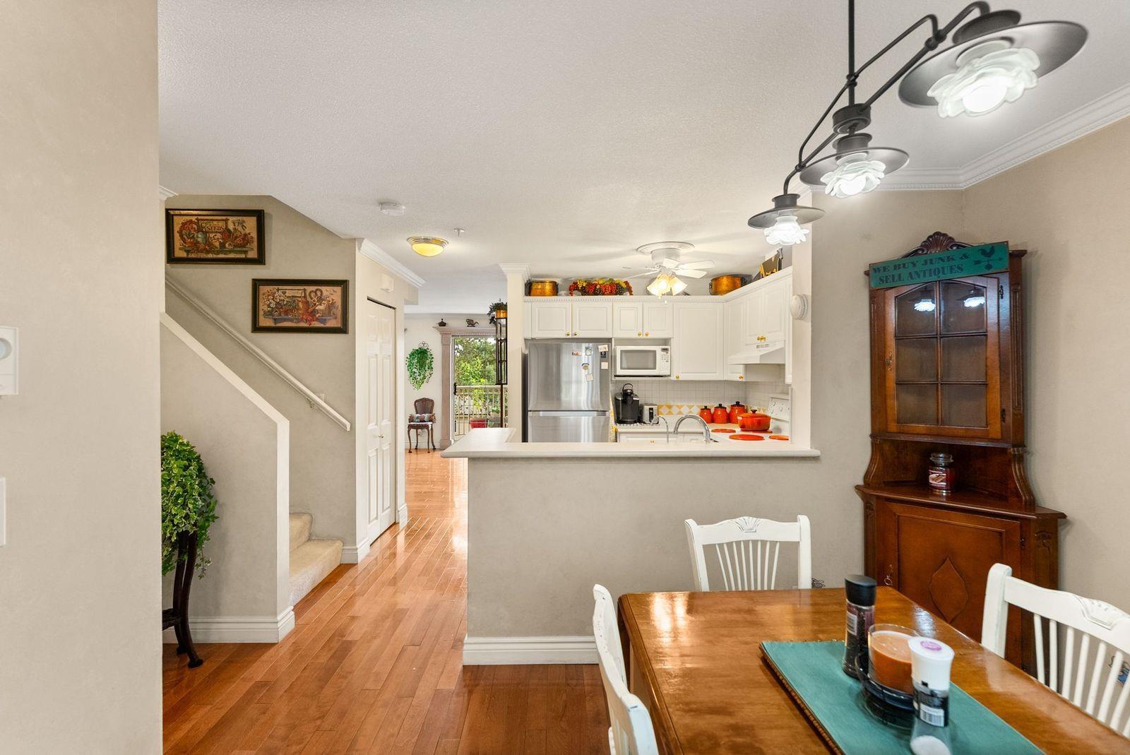 302 15258 105 Avenue, Surrey, British Columbia  V3R 0W8 - Photo 6 - R3116366