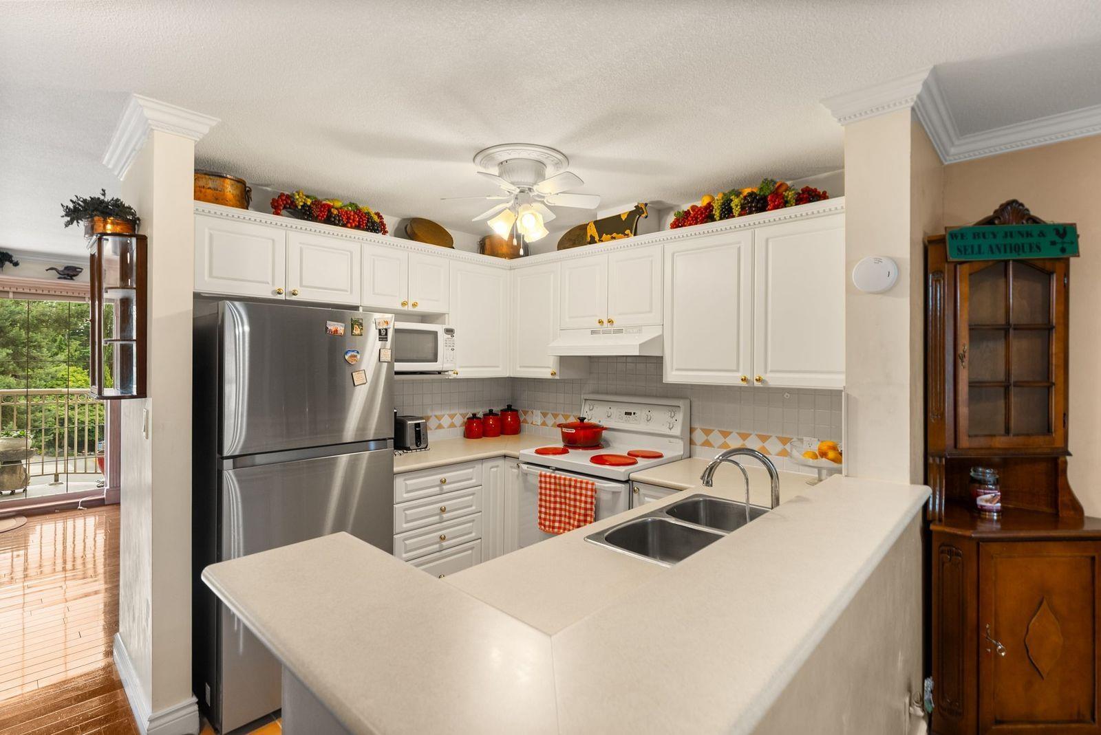 302 15258 105 Avenue, Surrey, British Columbia  V3R 0W8 - Photo 8 - R3116366