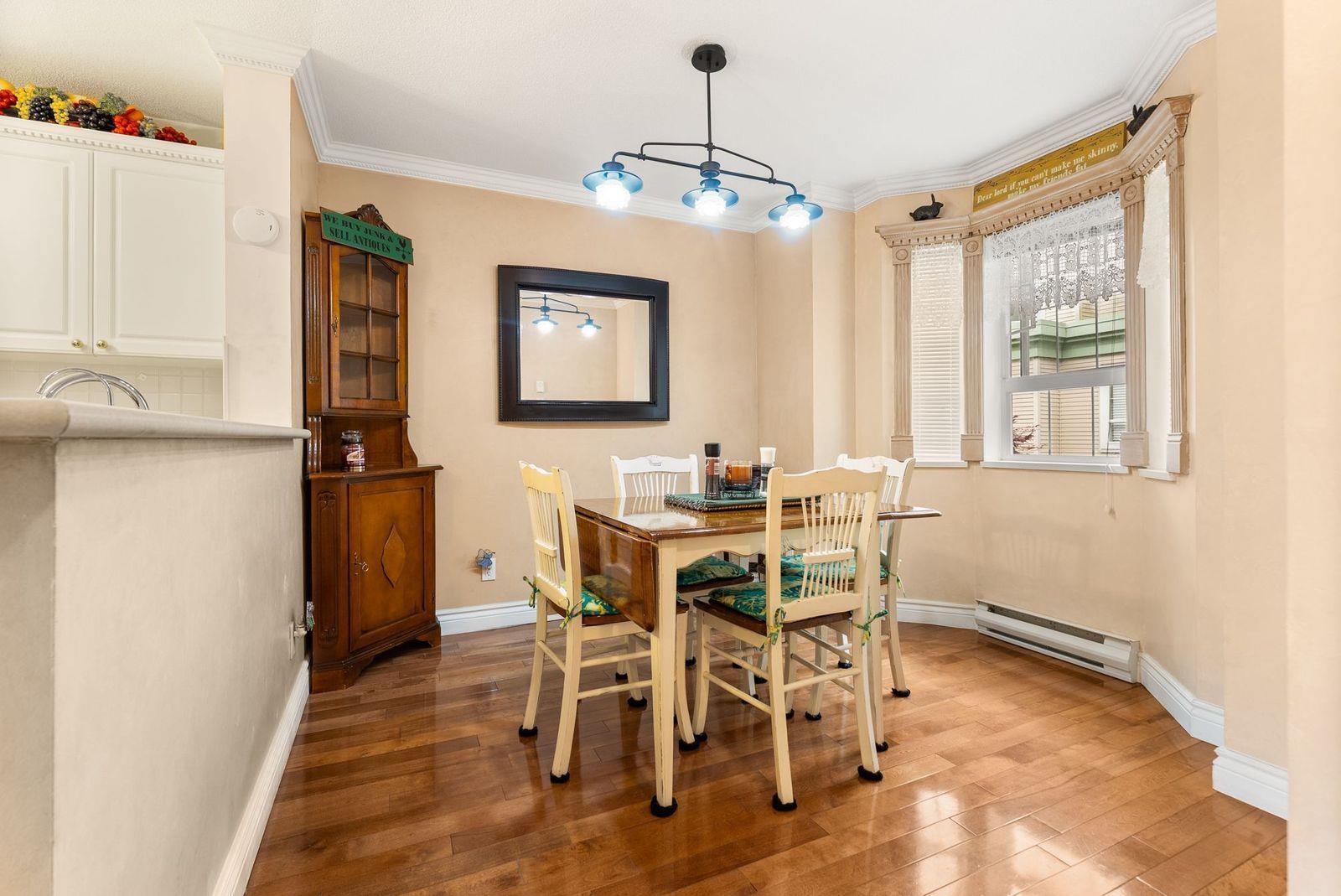 302 15258 105 Avenue, Surrey, British Columbia  V3R 0W8 - Photo 2 - R3116366