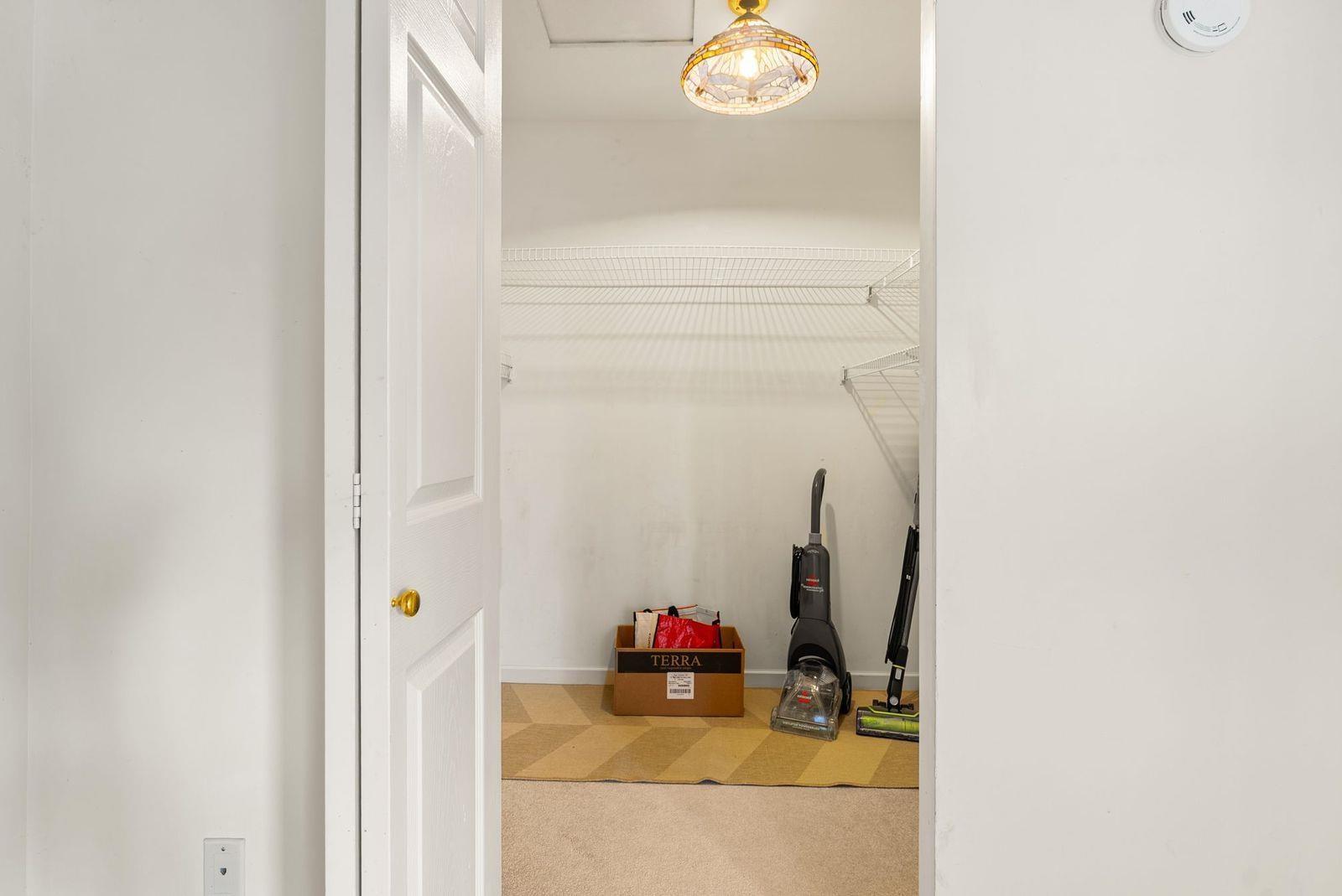 302 15258 105 Avenue, Surrey, British Columbia  V3R 0W8 - Photo 23 - R3116366