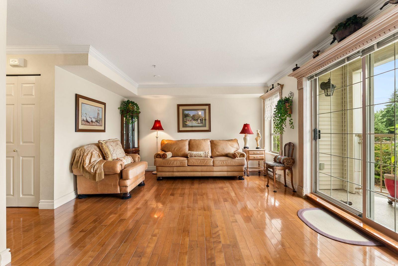 302 15258 105 Avenue, Surrey, British Columbia  V3R 0W8 - Photo 12 - R3116366