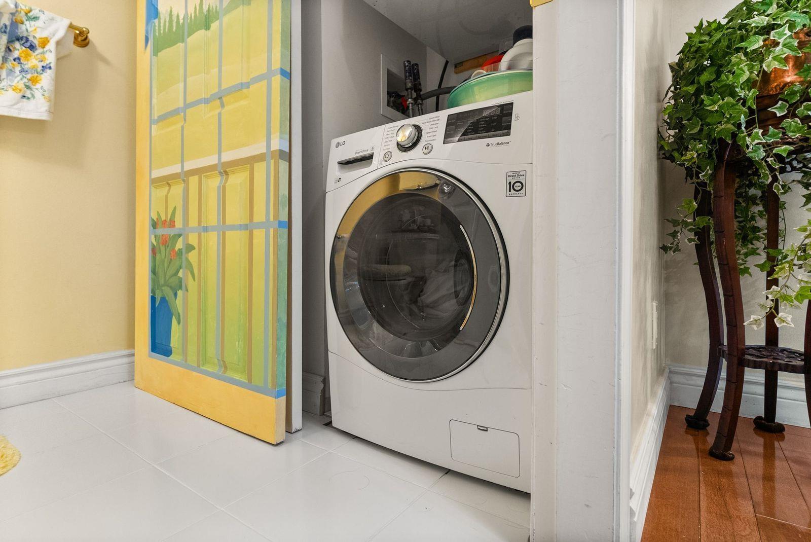 302 15258 105 Avenue, Surrey, British Columbia  V3R 0W8 - Photo 35 - R3116366