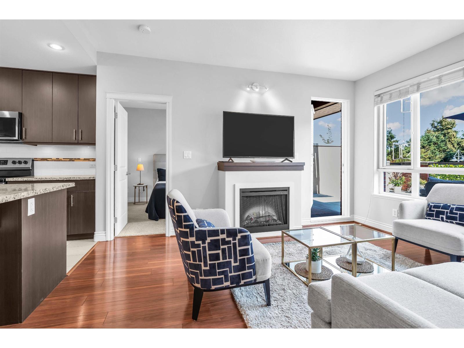 223 2970 King George Boulevard, Surrey, British Columbia  V4P 0E6 - Photo 6 - R3116222